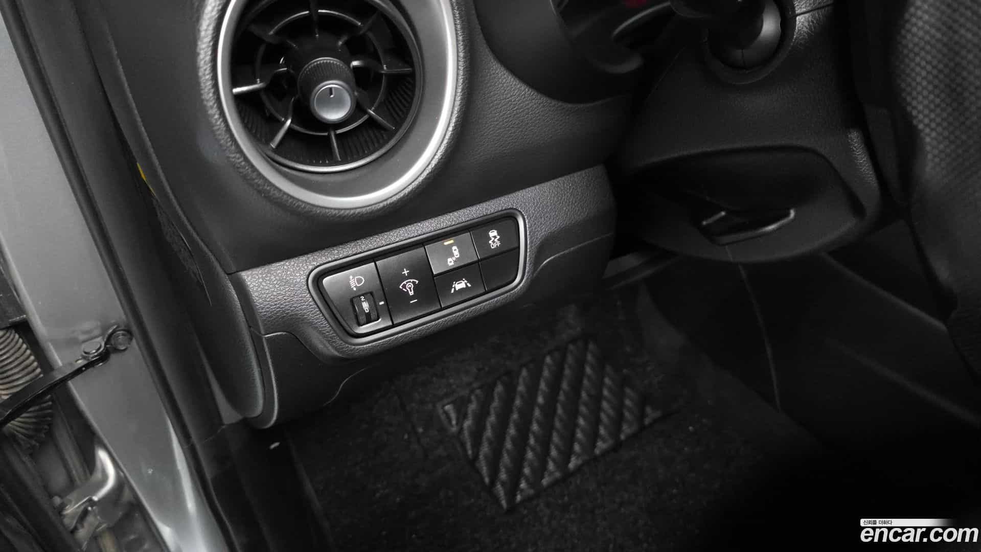 K3 Kia 2018.8-OPTION-040