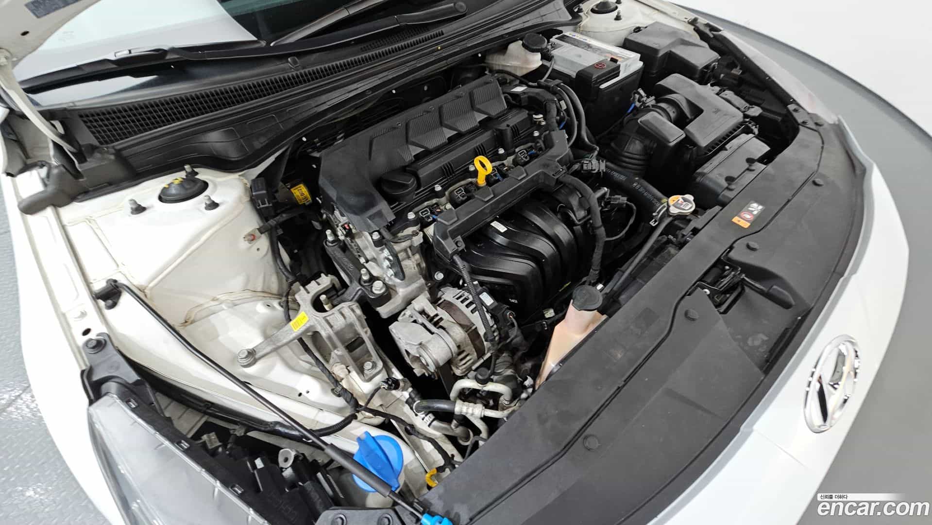 AVANTE Hyundai 2020.9-OUTER-006