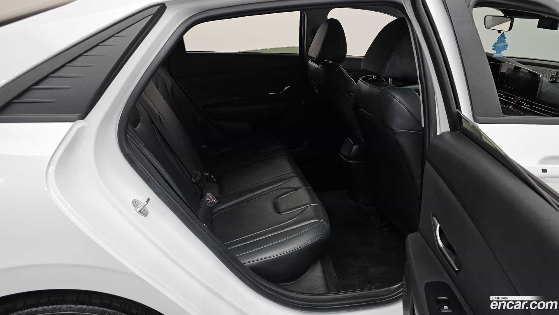 AVANTE Hyundai 2020.9-OPTION-015