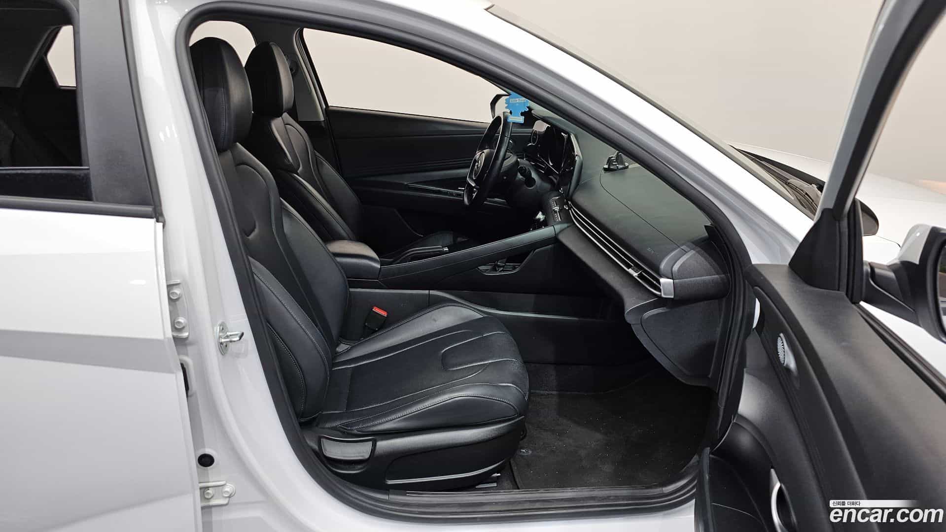 AVANTE Hyundai 2020.9-INNER-036