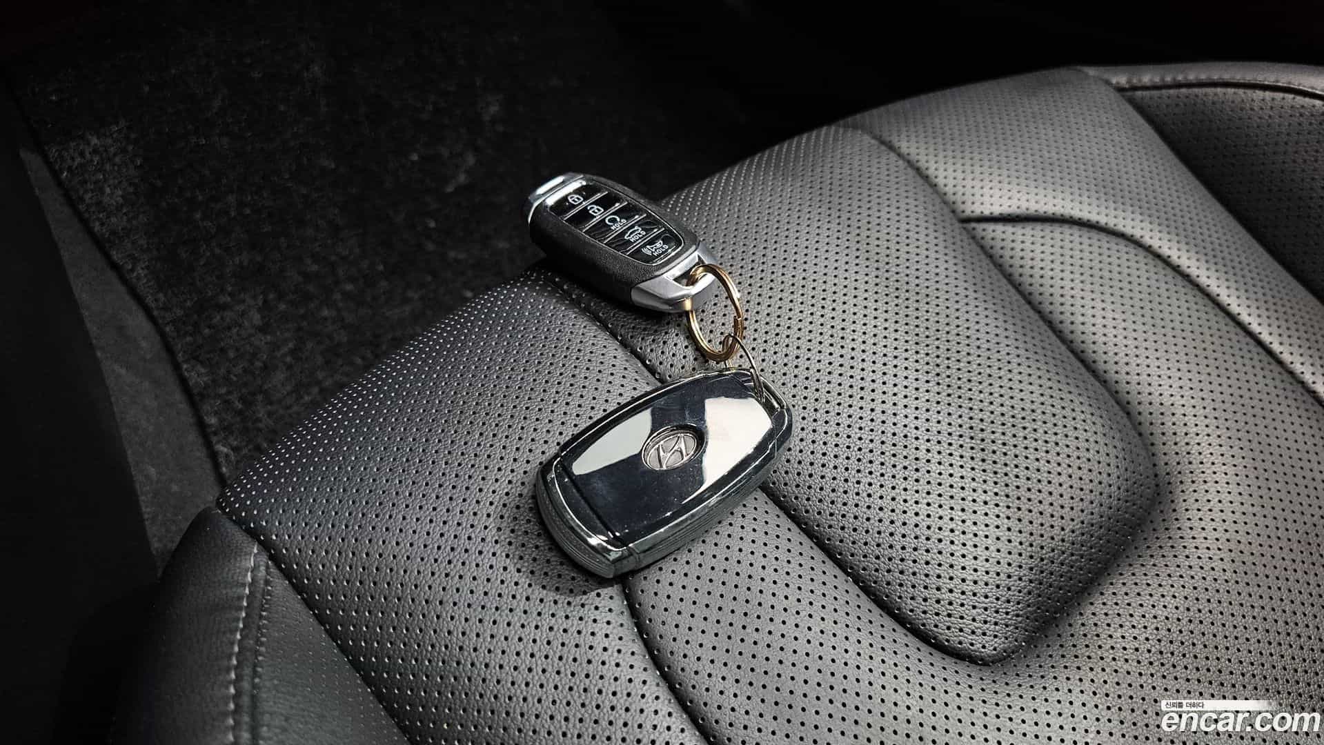 AVANTE Hyundai 2020.5-OPTION-020