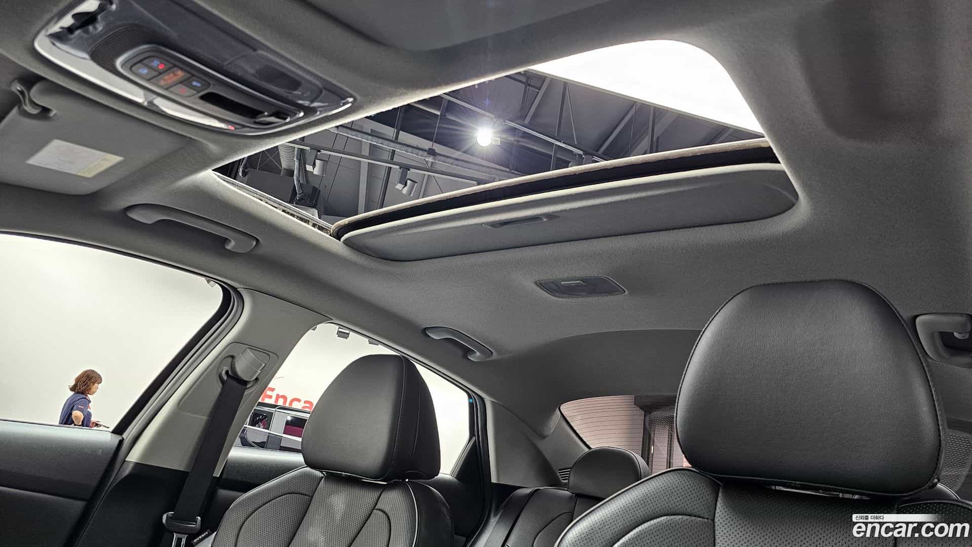 AVANTE Hyundai 2020.5-OPTION-021