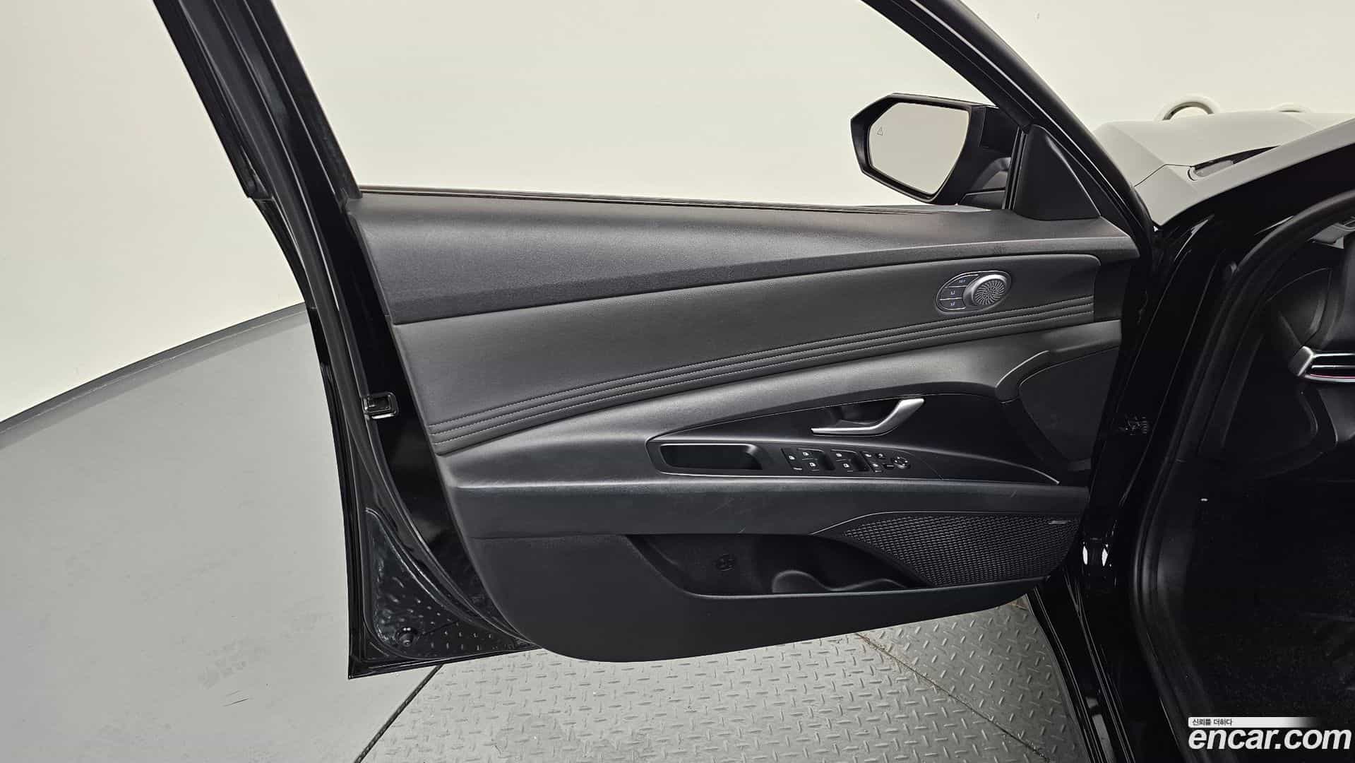 AVANTE Hyundai 2020.5-INNER-034