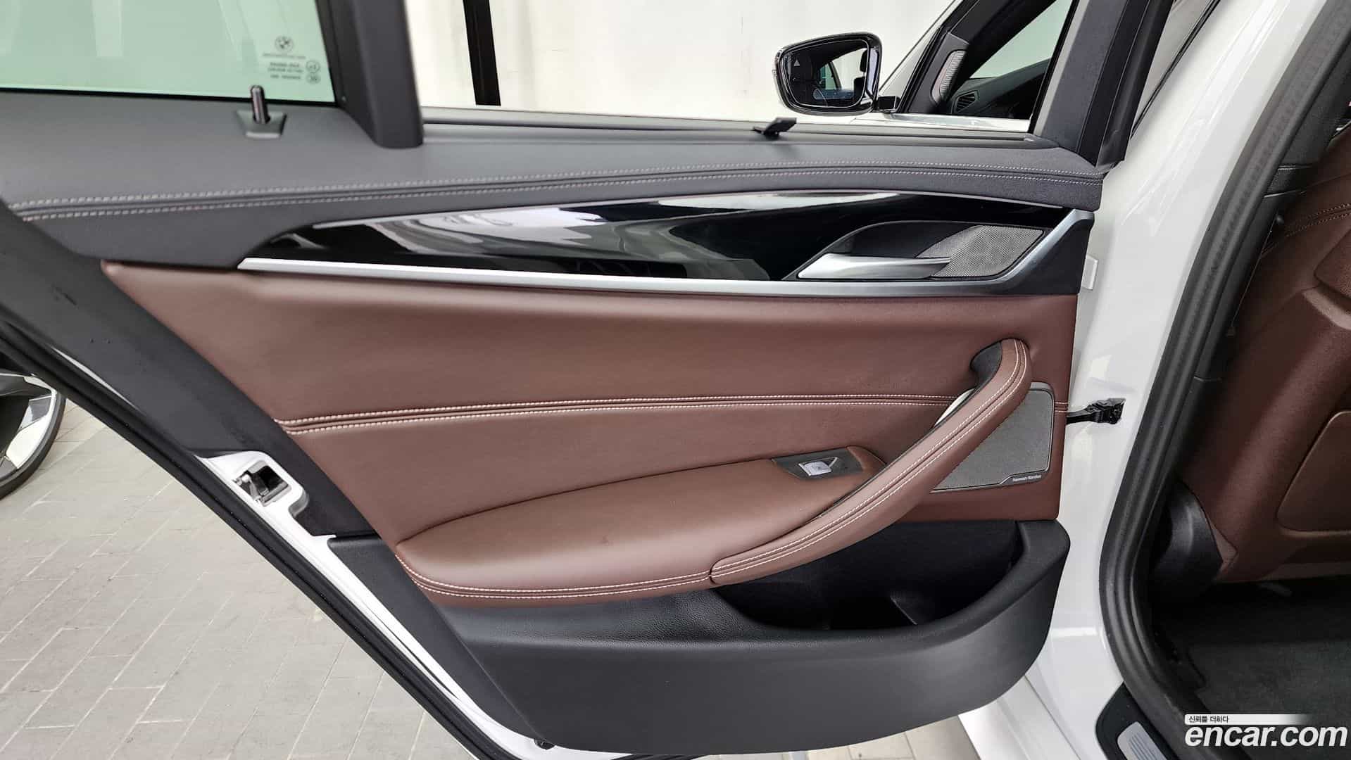 5-Series BMW 2023.5-INNER-035
