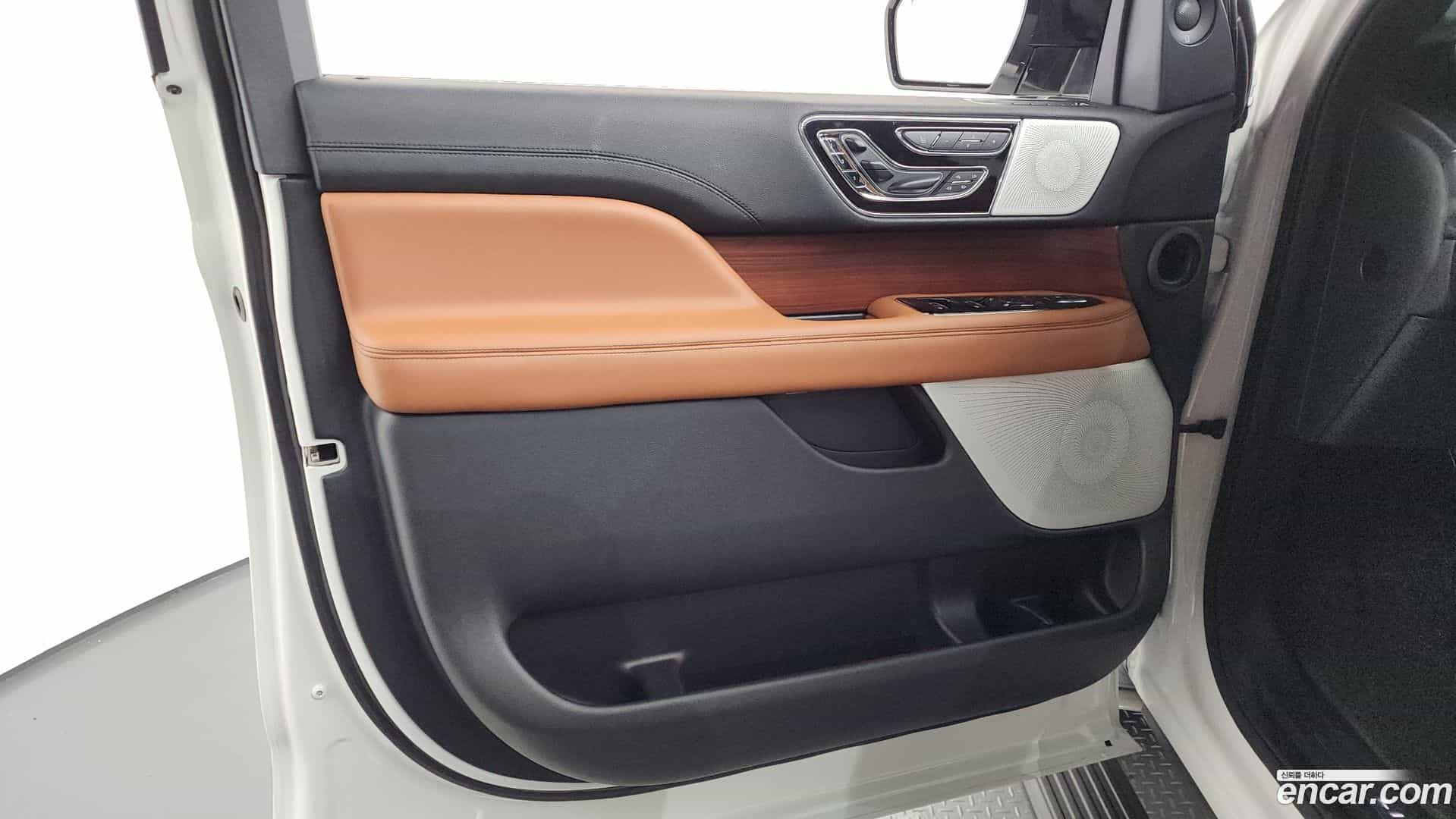 Navigator Lincoln 2021.2-INNER-034