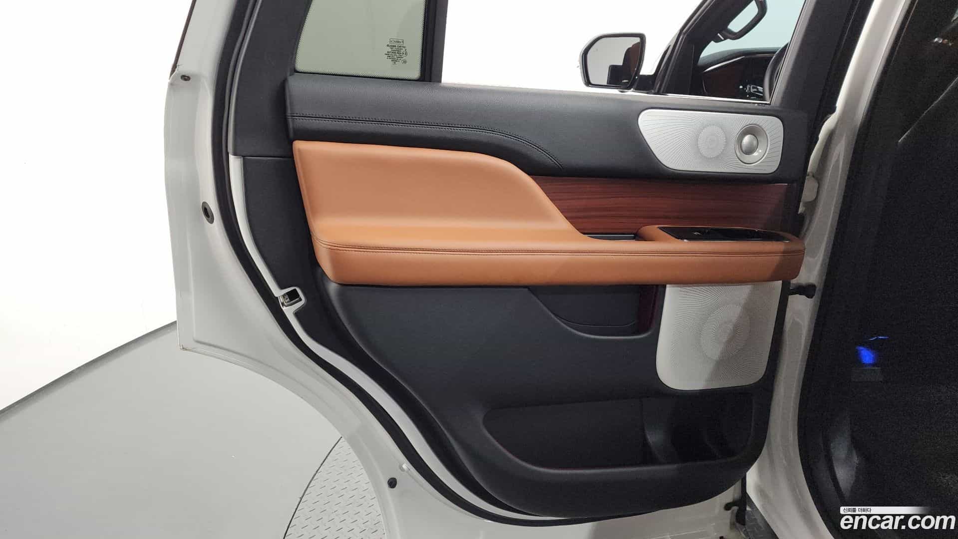 Navigator Lincoln 2021.2-INNER-035