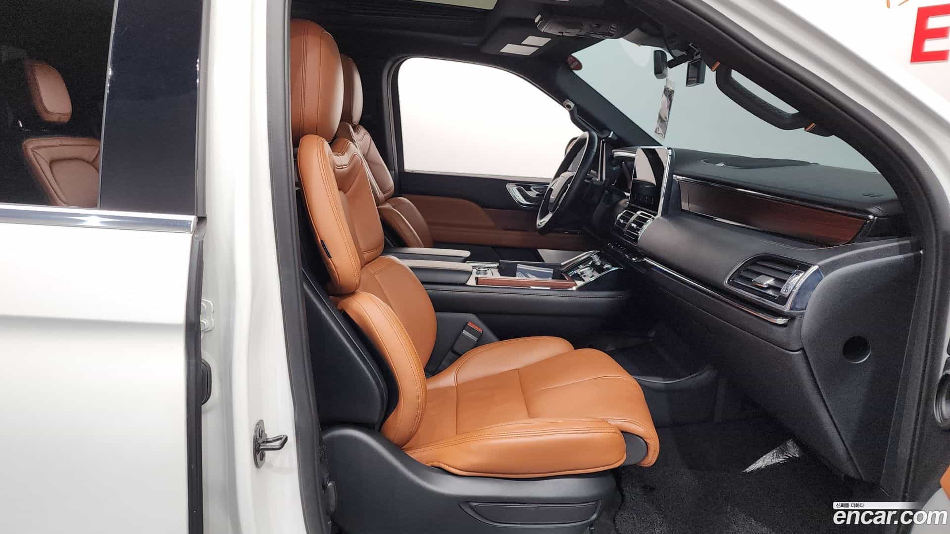 Navigator Lincoln 2021.2-INNER-036
