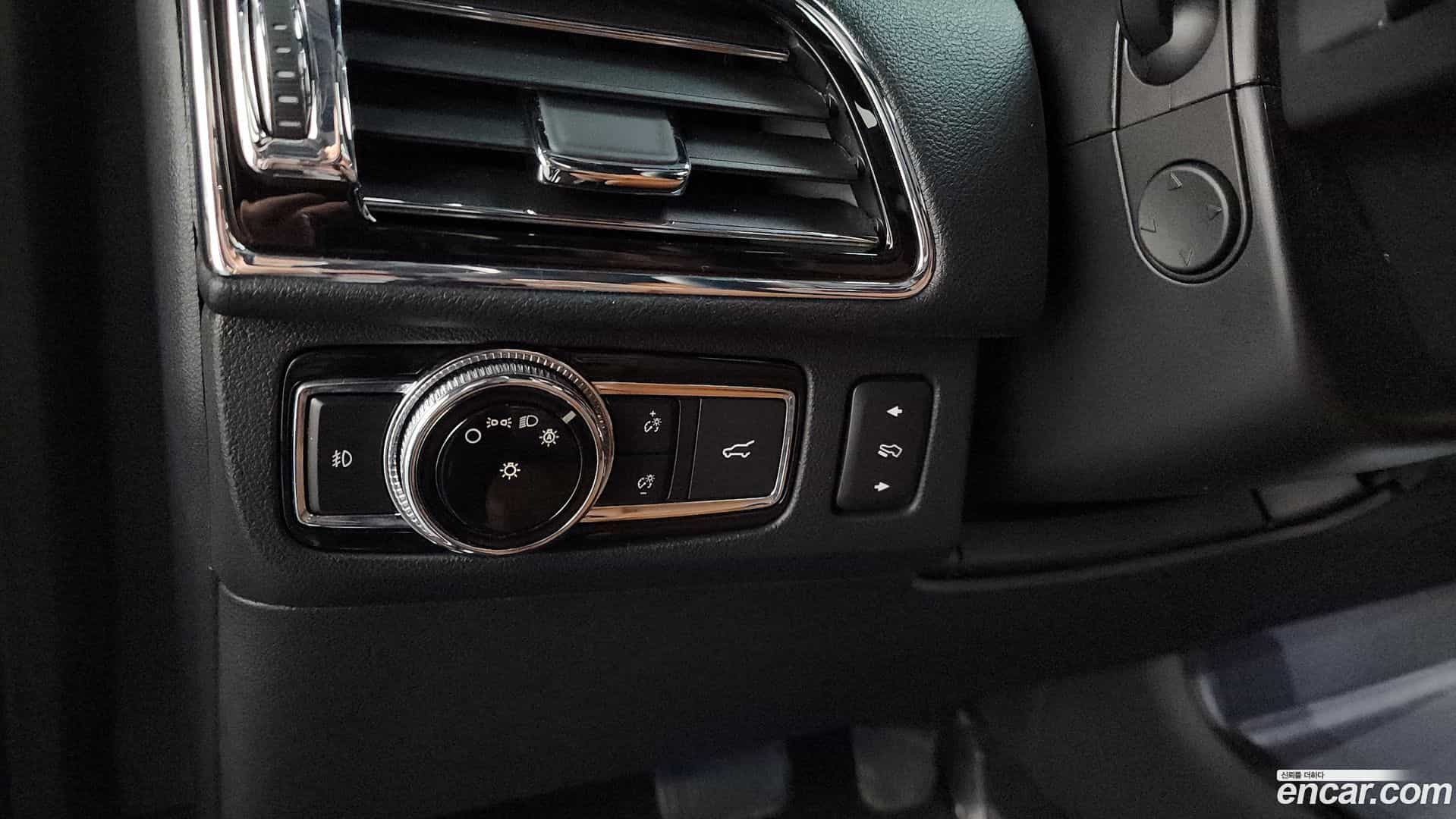 Navigator Lincoln 2021.2-OPTION-053