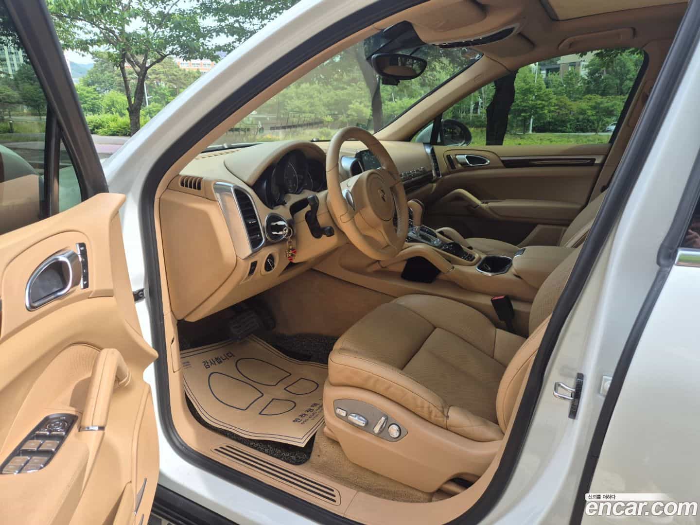 Cayenne Porsche 2012.3-INNER-007