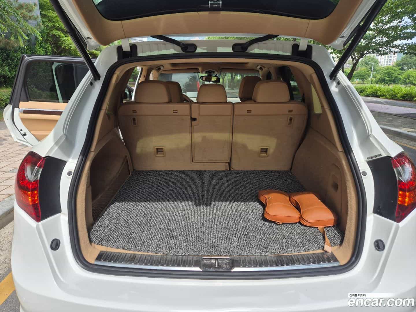 Cayenne Porsche 2012.3-OPTION-015