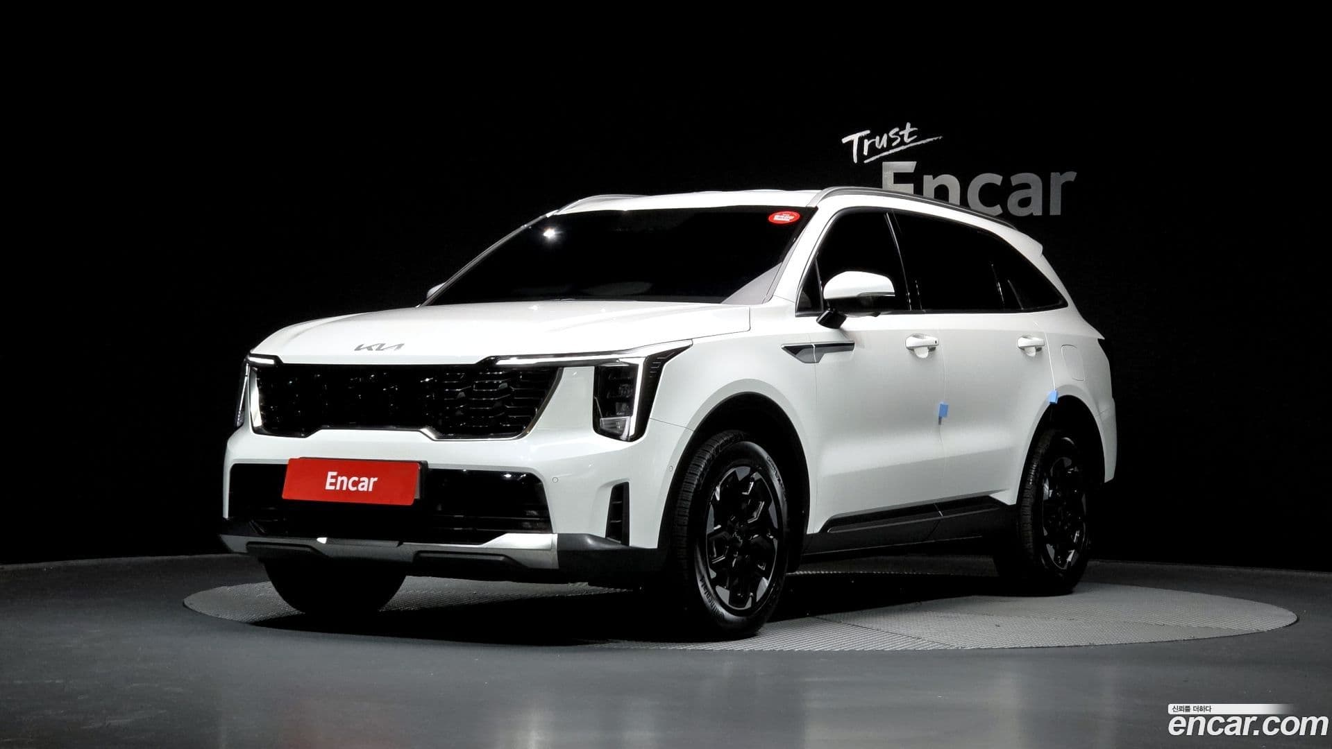 Main__Slider__Photo:Sorento Kia 2025.3-0