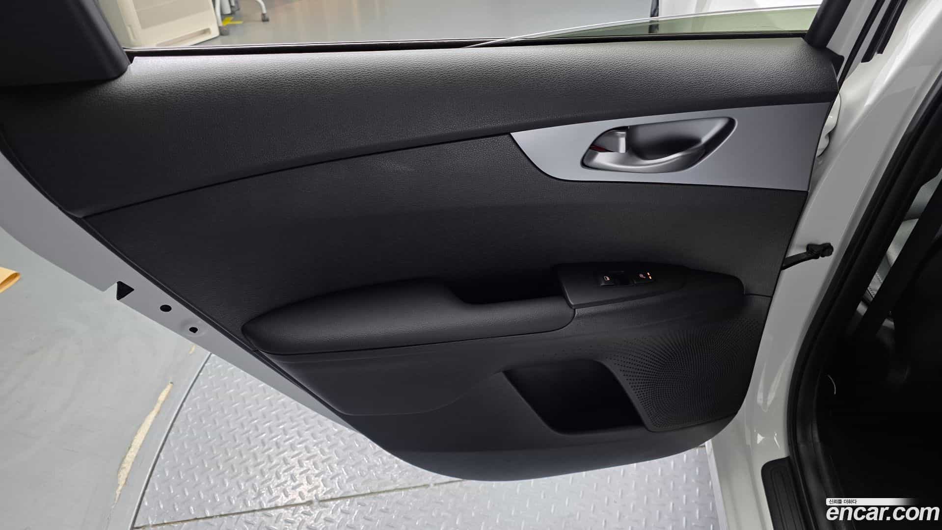 K3 Kia 2022.2-INNER-035