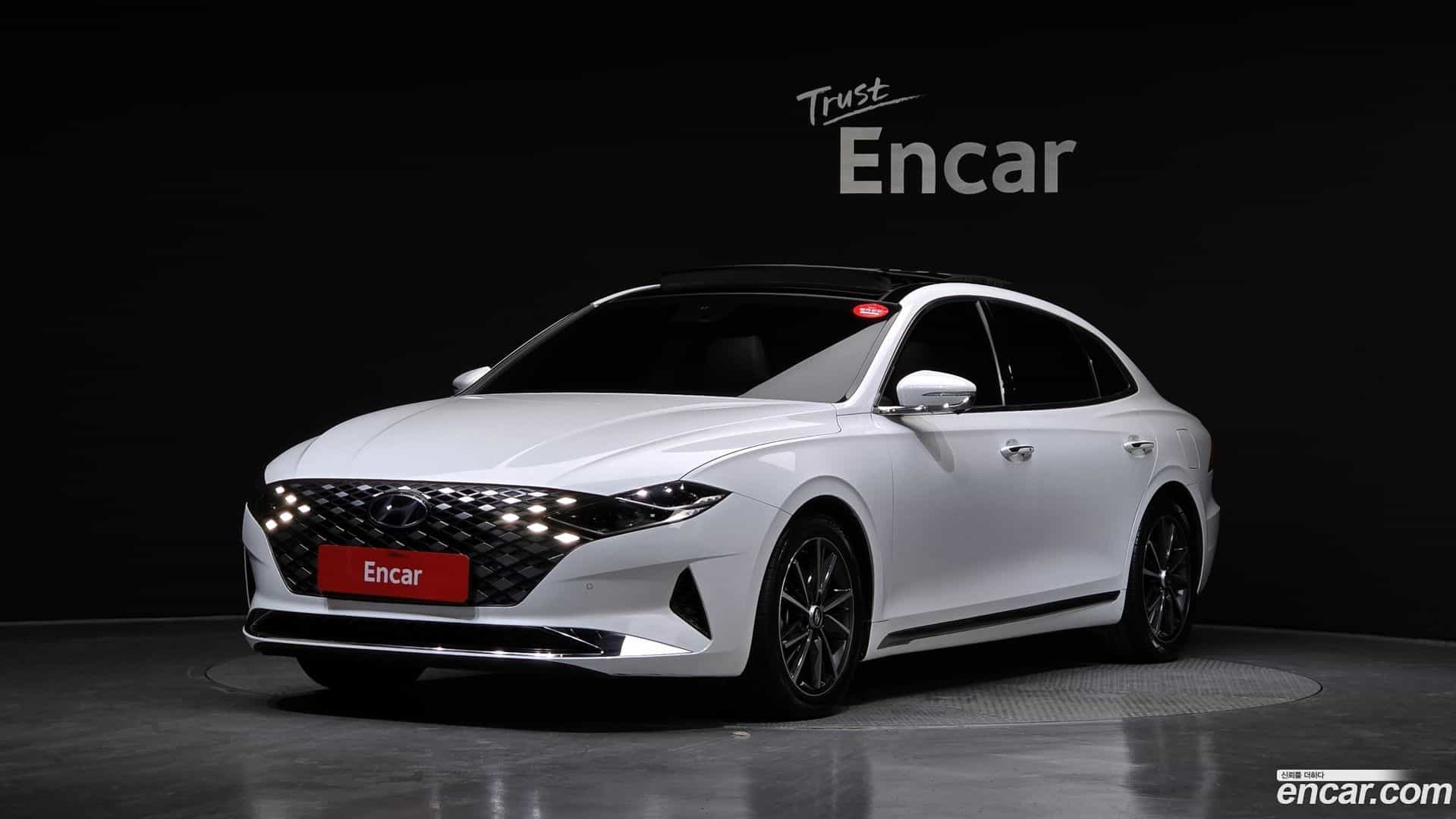 Grandeur Hyundai 2022.6-OUTER-001