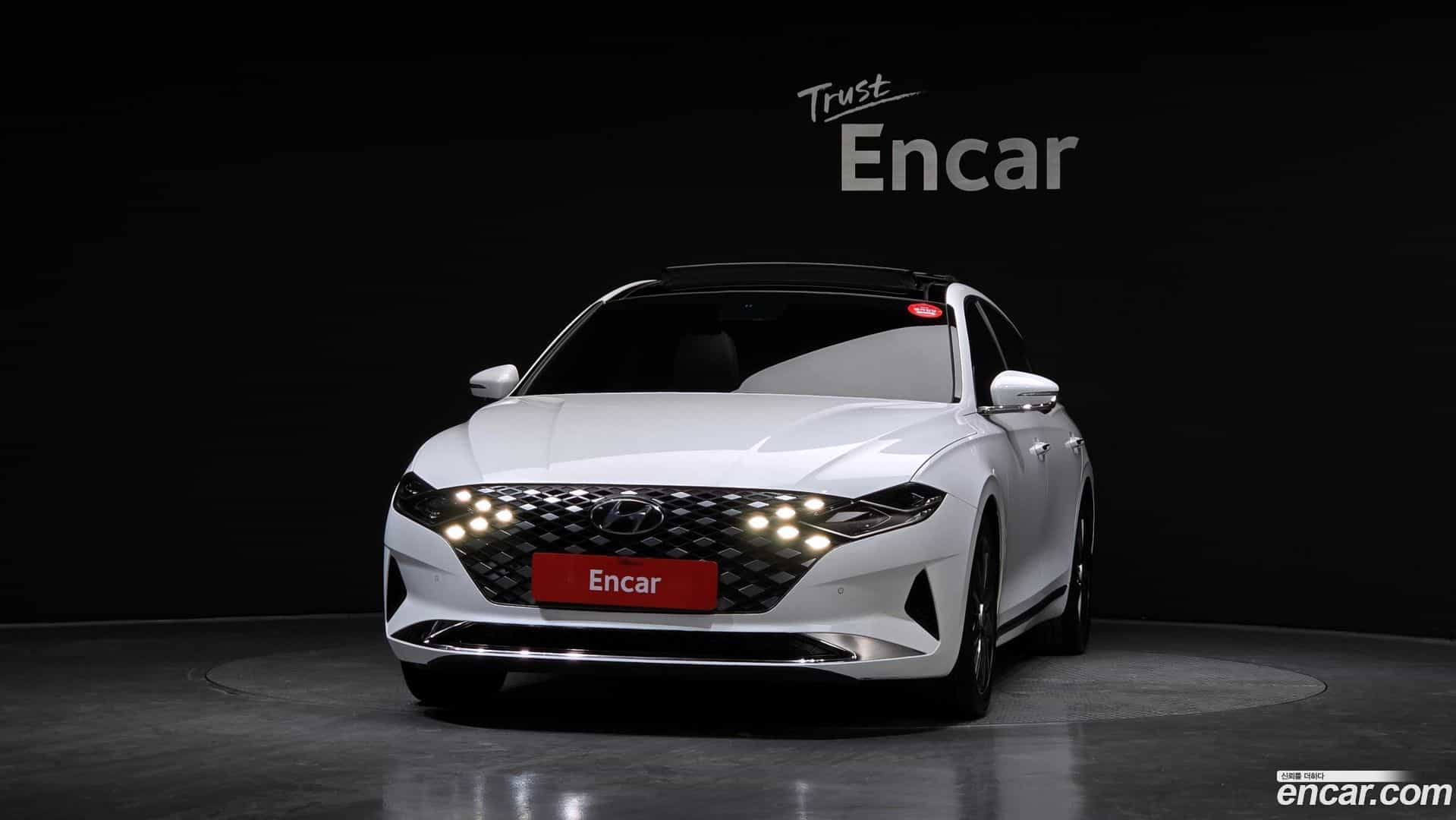 Grandeur Hyundai 2022.6-OUTER-003