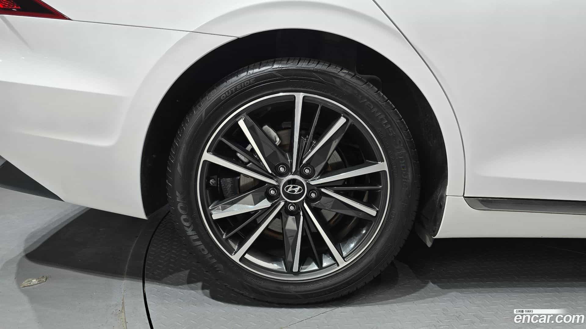 Grandeur Hyundai 2022.6-OUTER-005