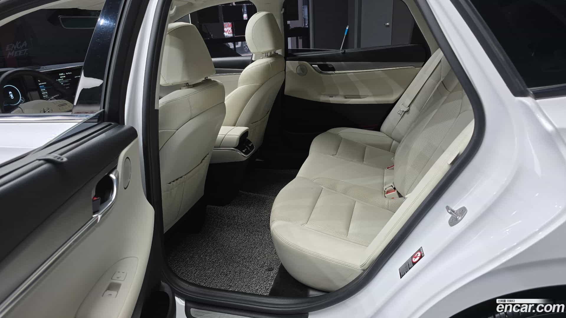 Grandeur Hyundai 2022.6-OPTION-016