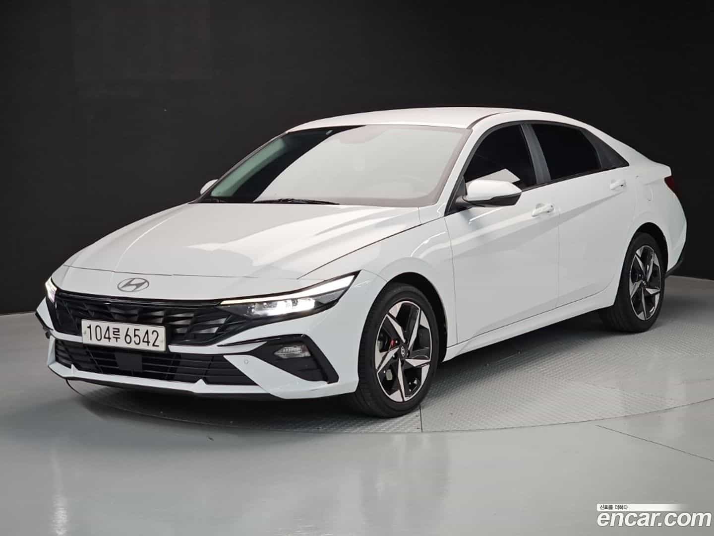 AVANTE Hyundai 2023.3-OUTER-001