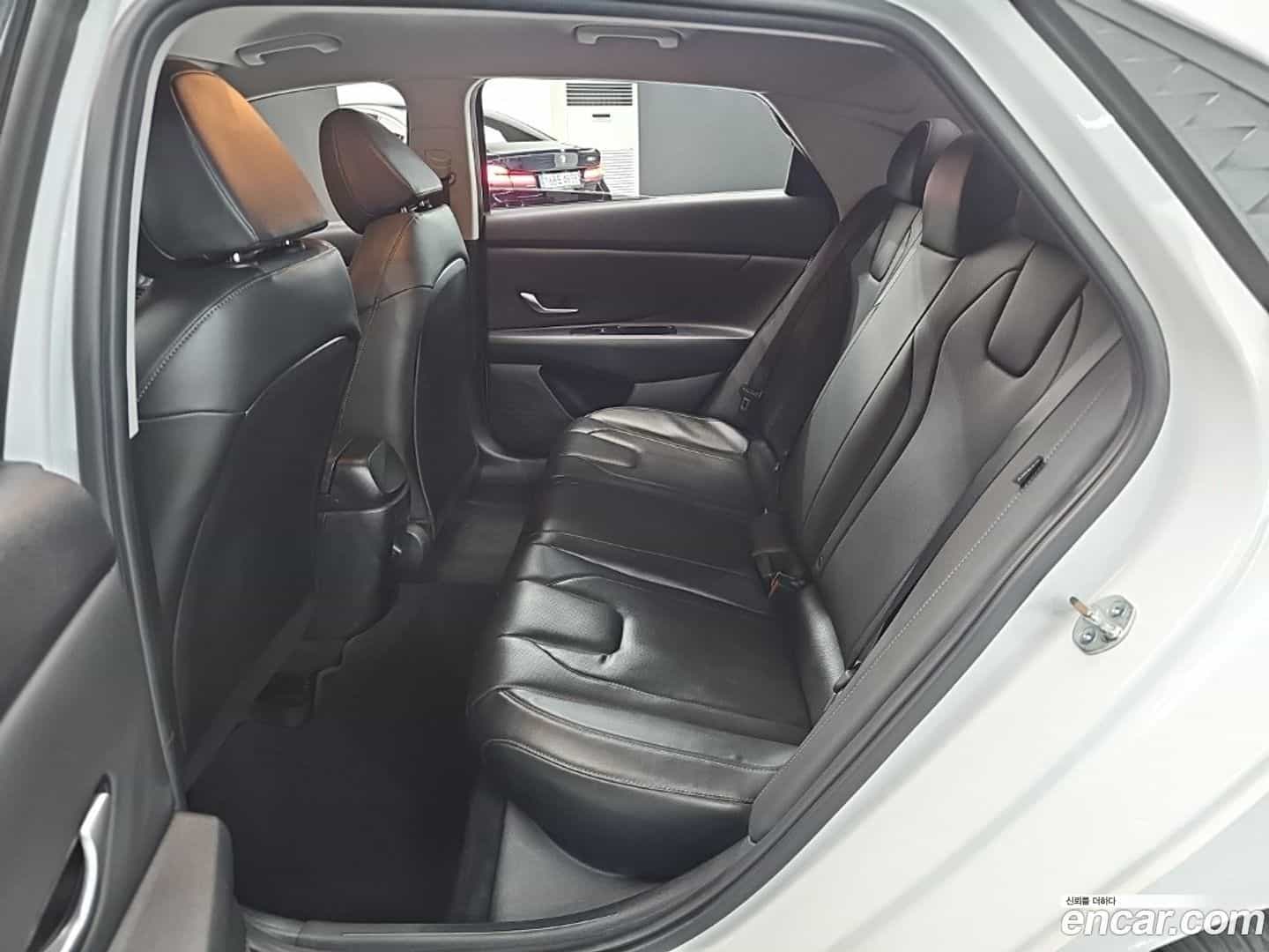 AVANTE Hyundai 2023.3-OPTION-016
