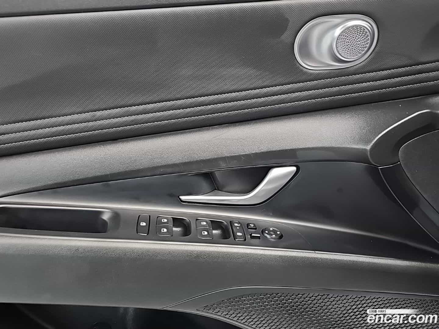 AVANTE Hyundai 2023.3-OPTION-019