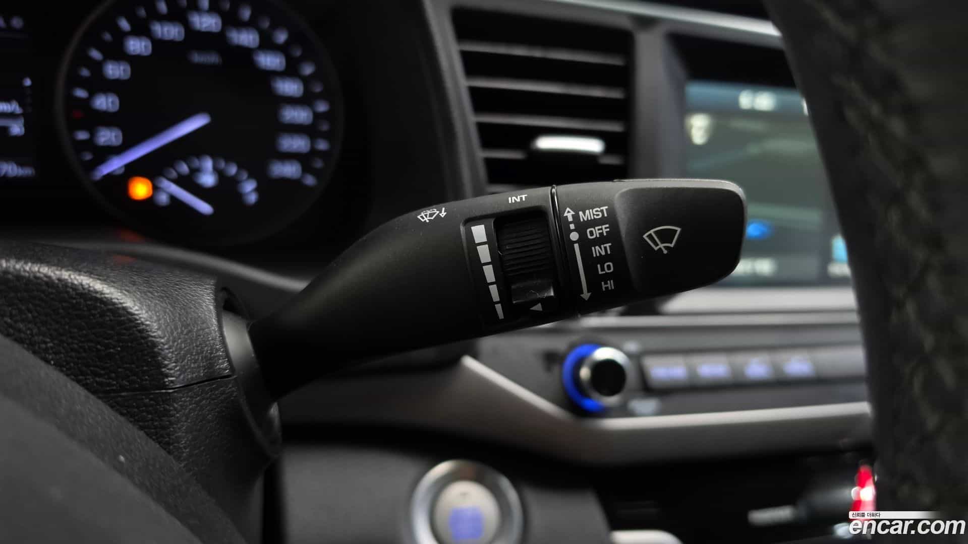 AVANTE Hyundai 2015.8-OPTION-021