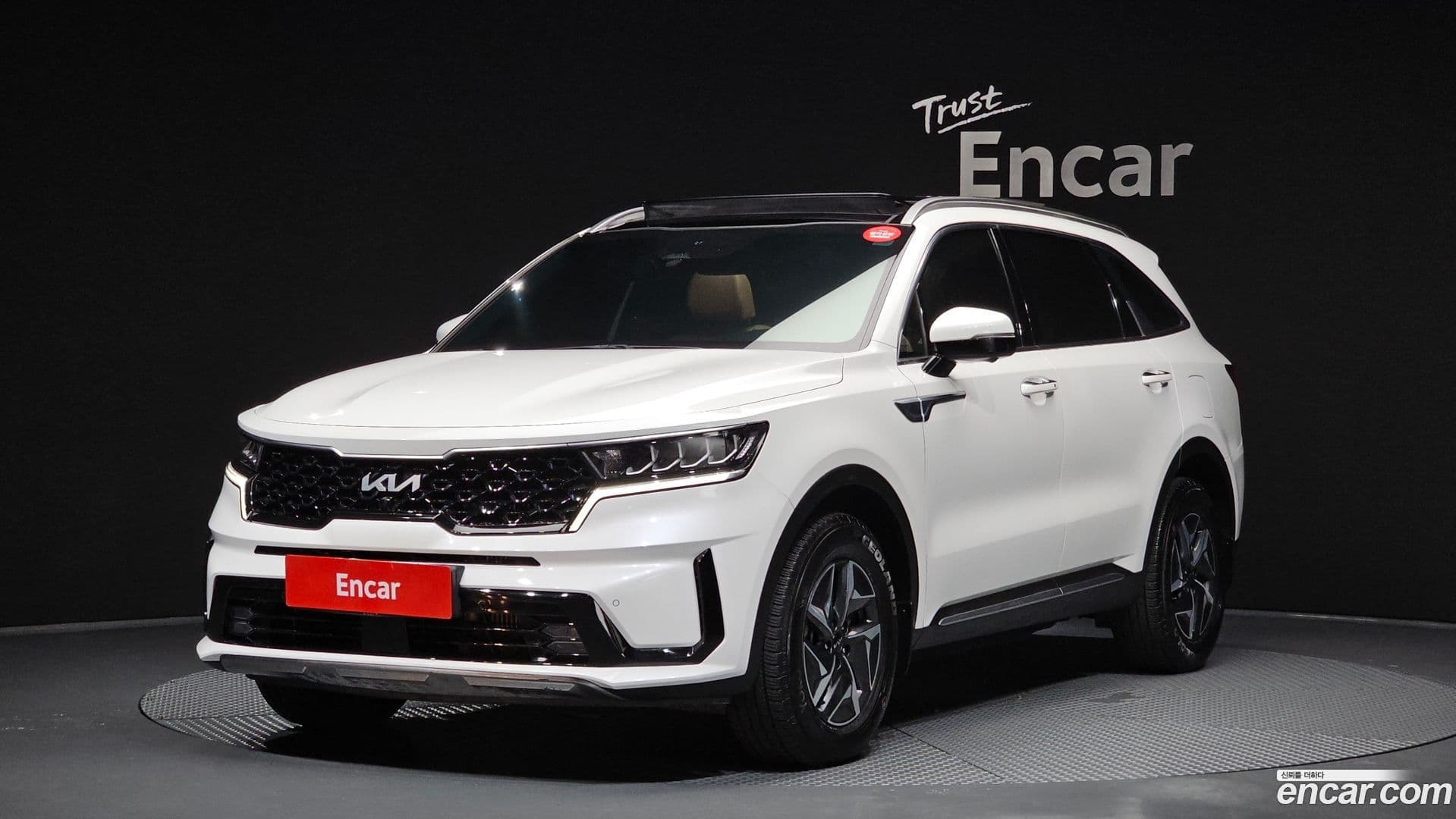 Main__Slider__Photo:Sorento Kia 2022.5-0