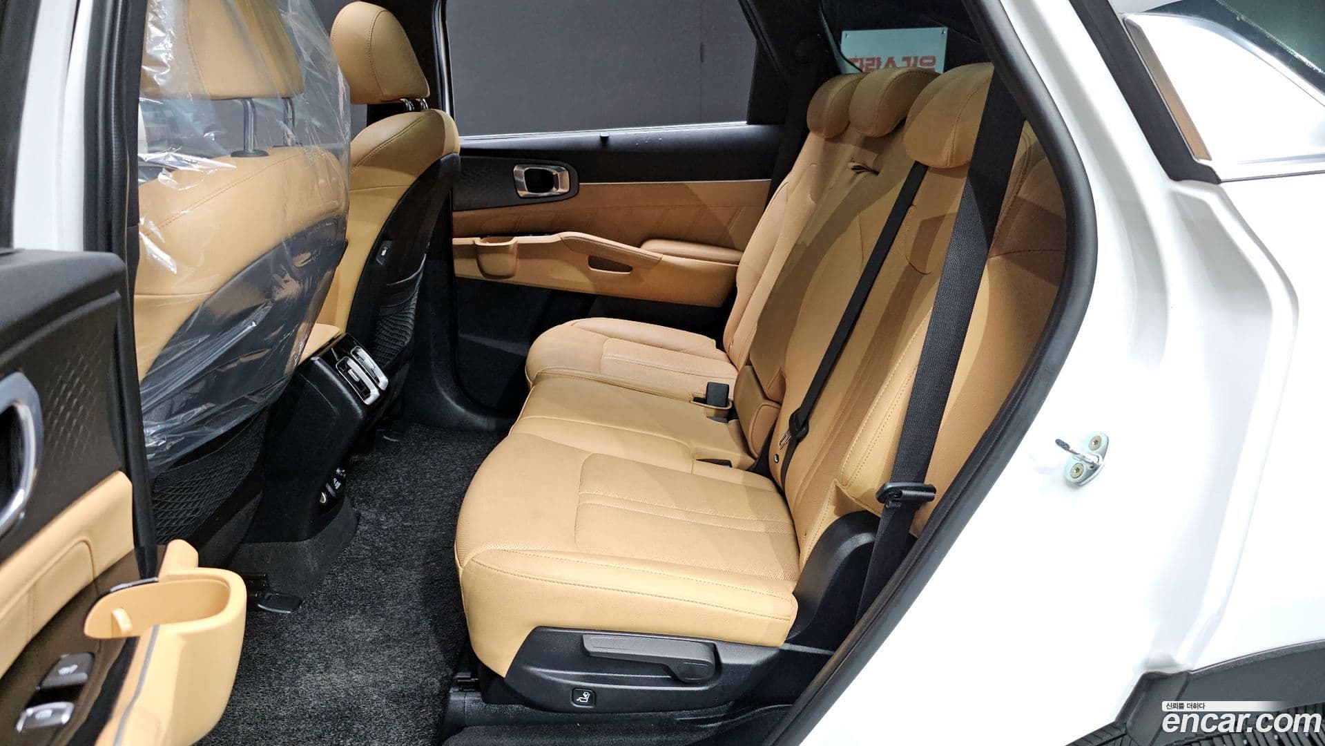Main__Slider__Photo:Sorento Kia 2022.5-11