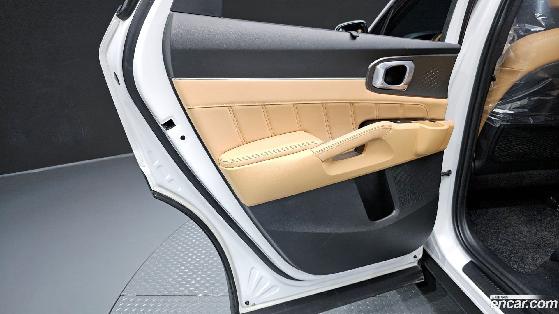 Main__Slider__Photo:Sorento Kia 2022.5-24