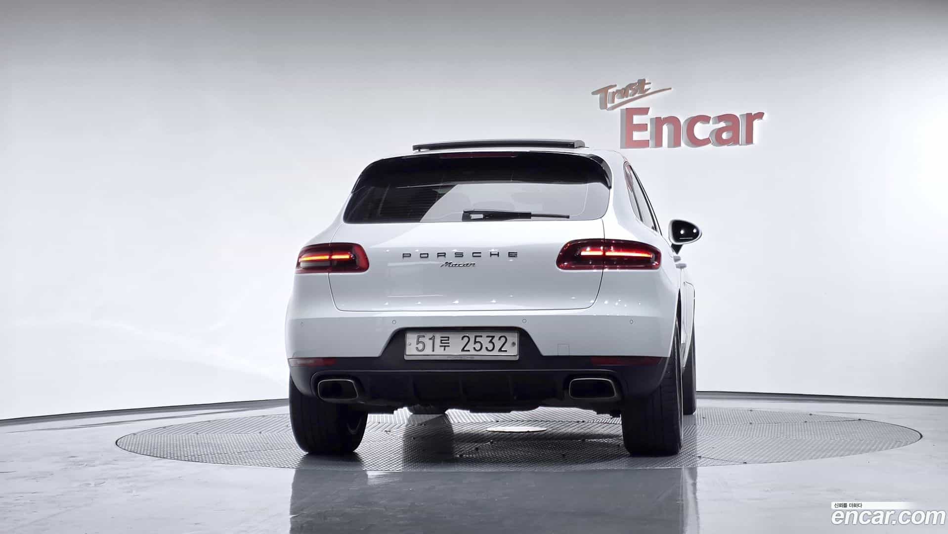 Macan Porsche 2014.11-OUTER-004