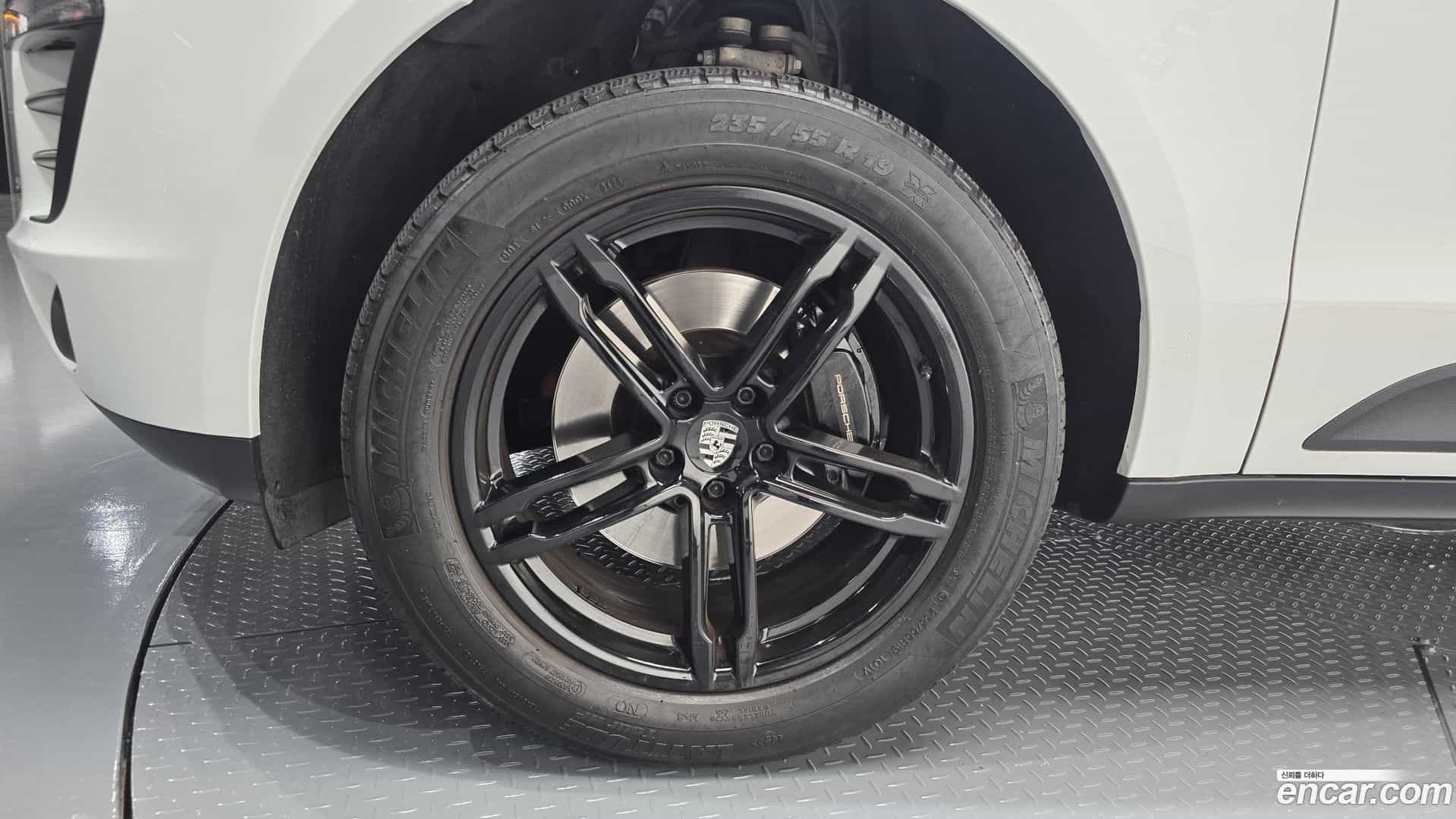Macan Porsche 2014.11-OUTER-005
