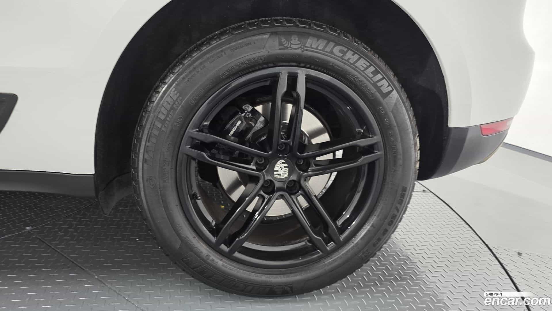 Macan Porsche 2014.11-OUTER-031
