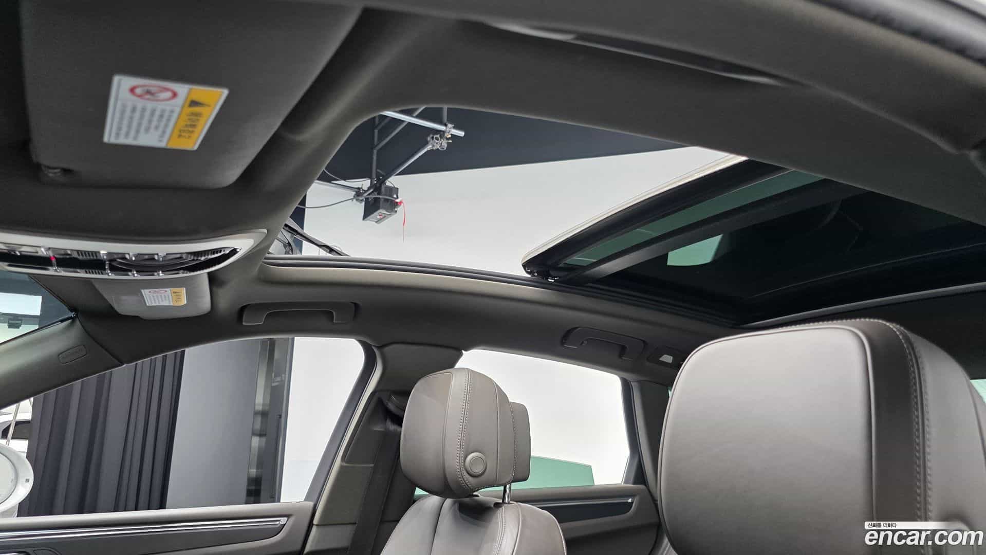 Macan Porsche 2014.11-OPTION-044