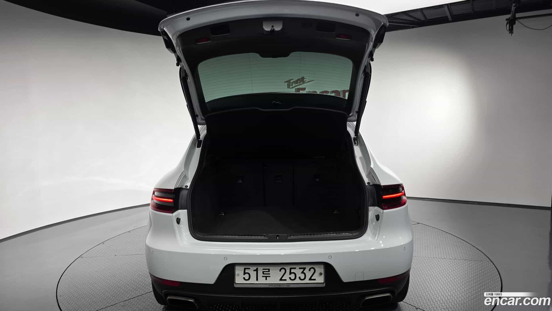 Macan Porsche 2014.11-OPTION-045