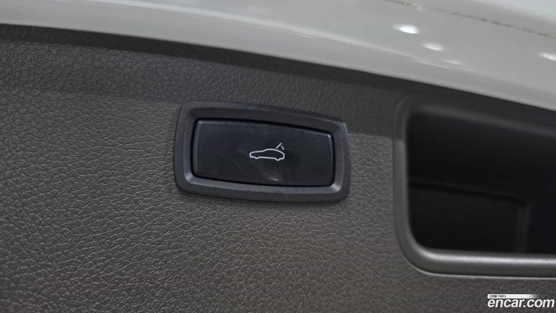 Macan Porsche 2014.11-OPTION-046