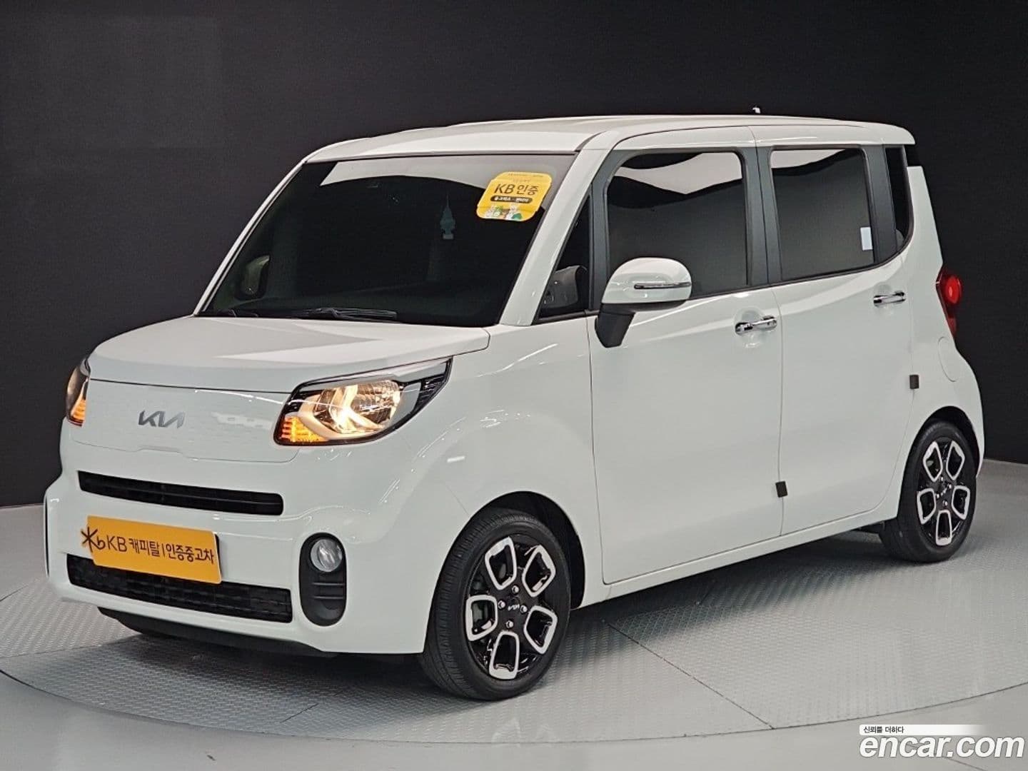 Main__Slider__Photo:RAY Kia 2022.4-0