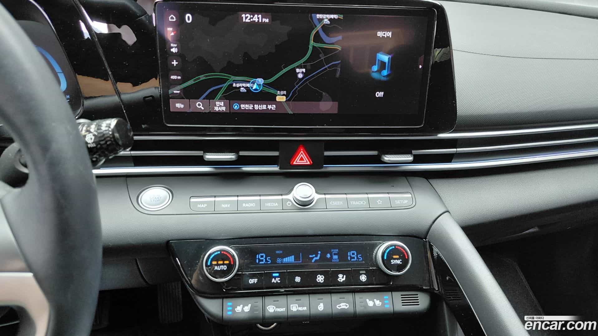 AVANTE Hyundai 2023.3-OPTION-018