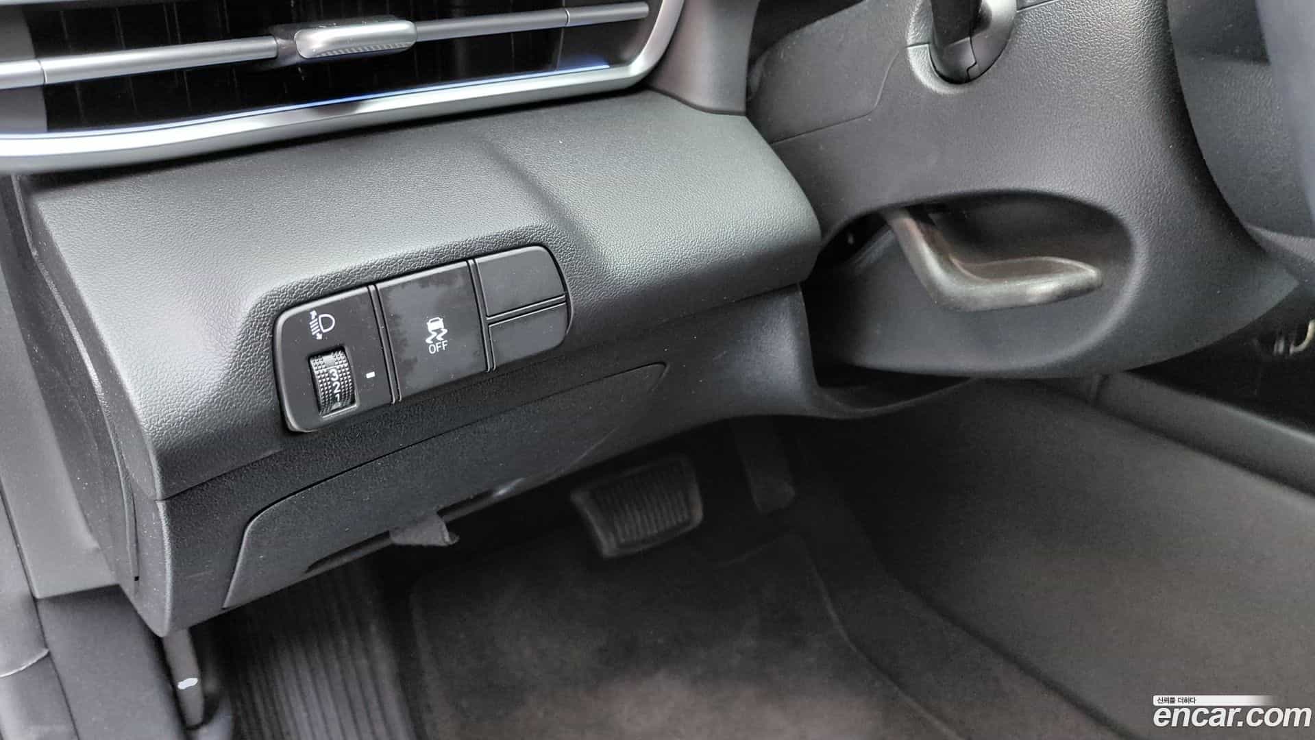 AVANTE Hyundai 2023.3-OPTION-022