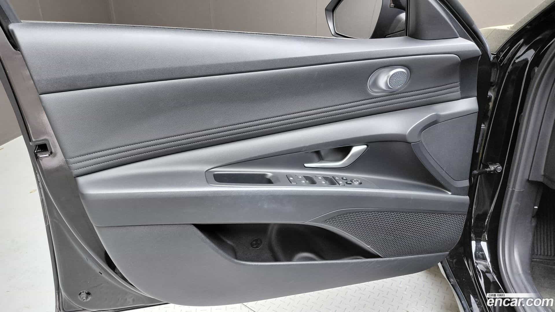 AVANTE Hyundai 2023.3-INNER-034