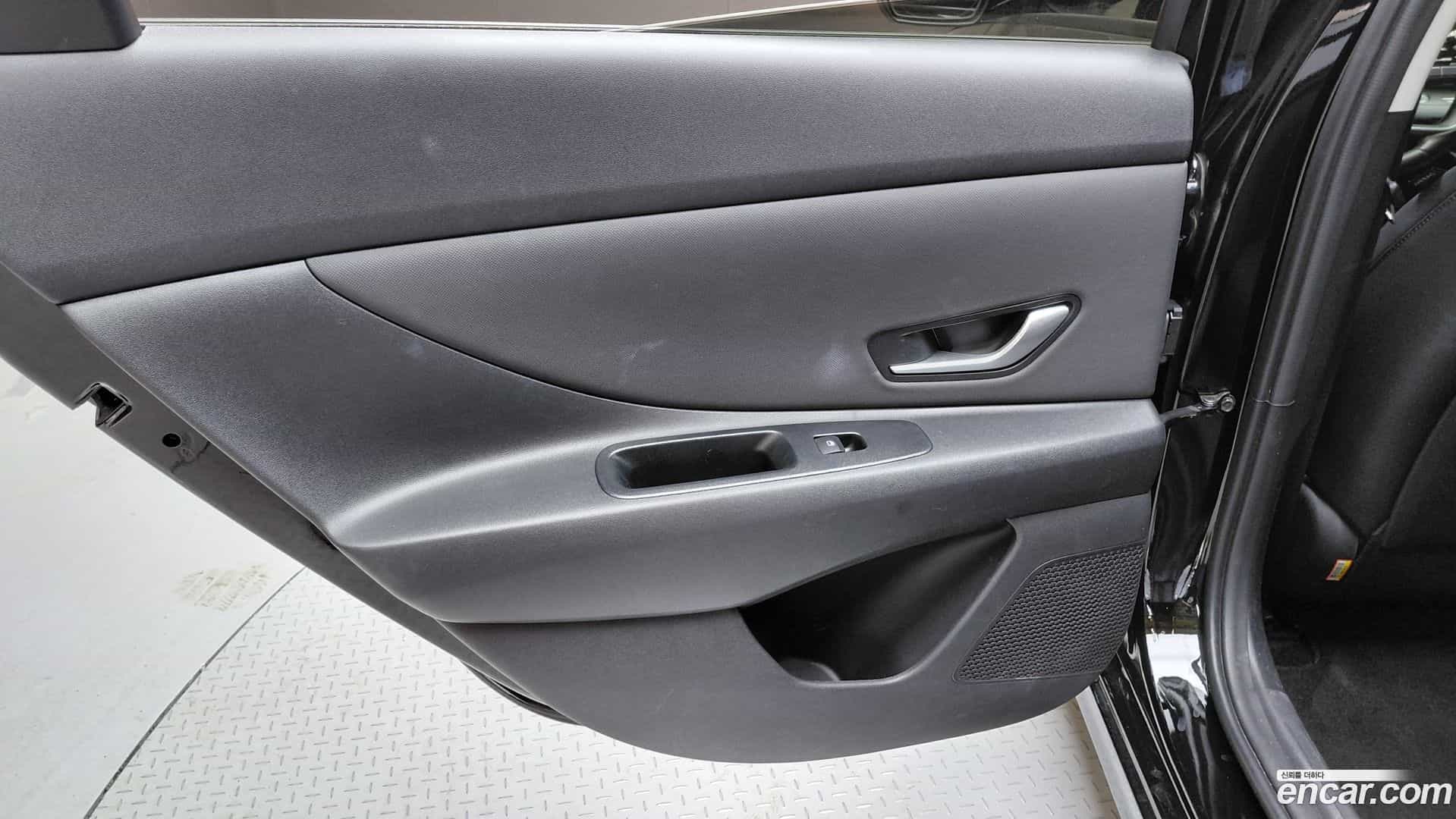 AVANTE Hyundai 2023.3-INNER-035