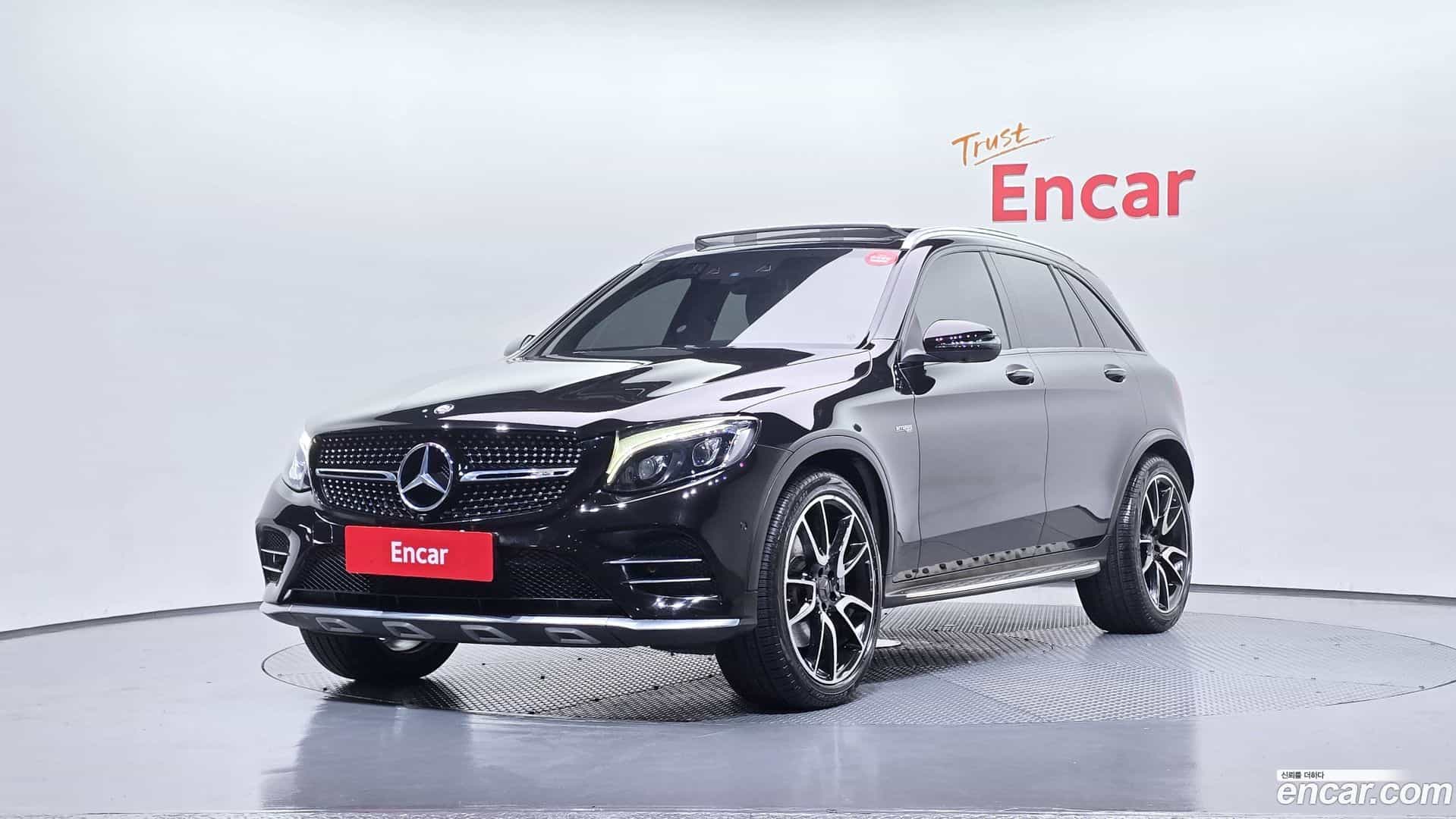 GLC-Class Mercedes-Benz 2017.1-OUTER-001