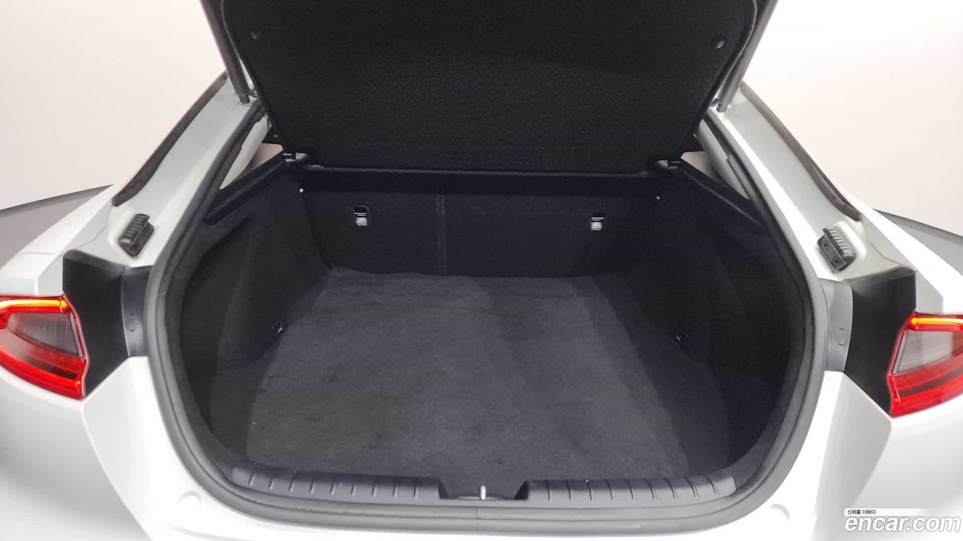 Stinger Kia 2017.6-OPTION-023