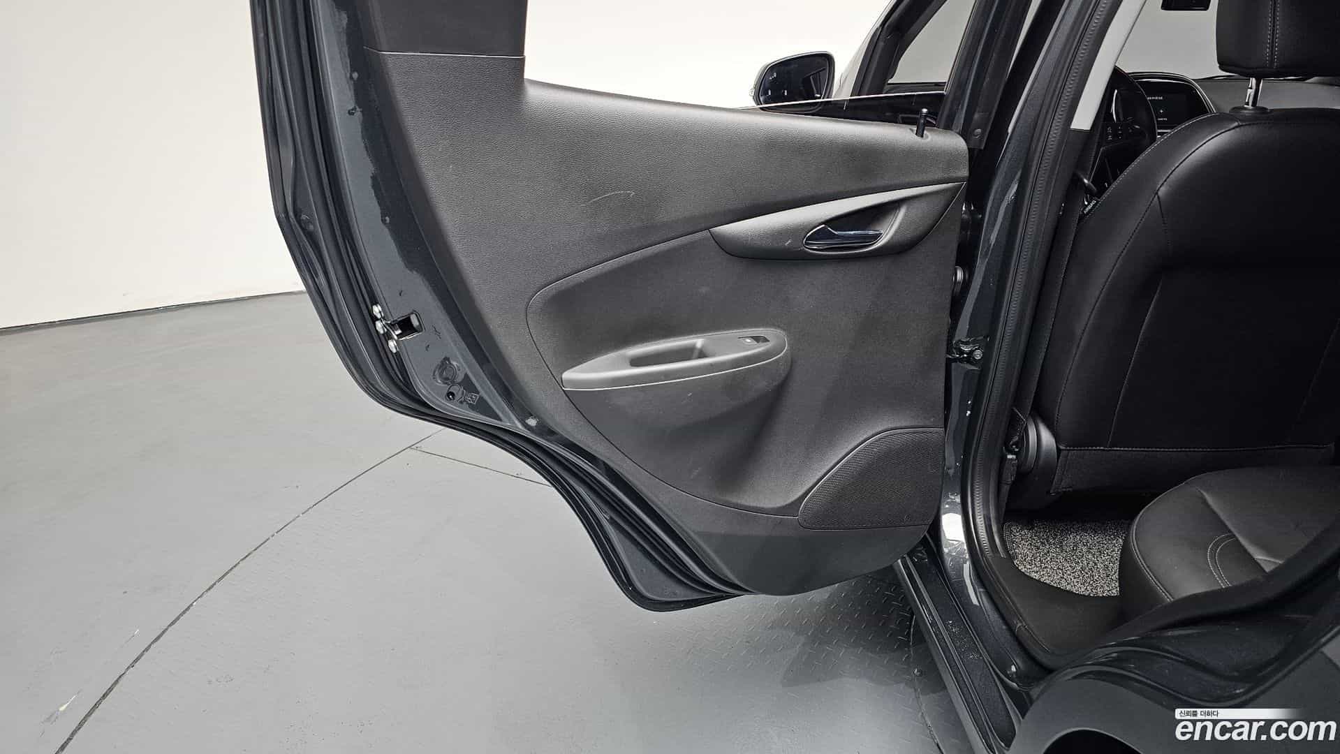 Spark Chevrolet 2022.7-INNER-035