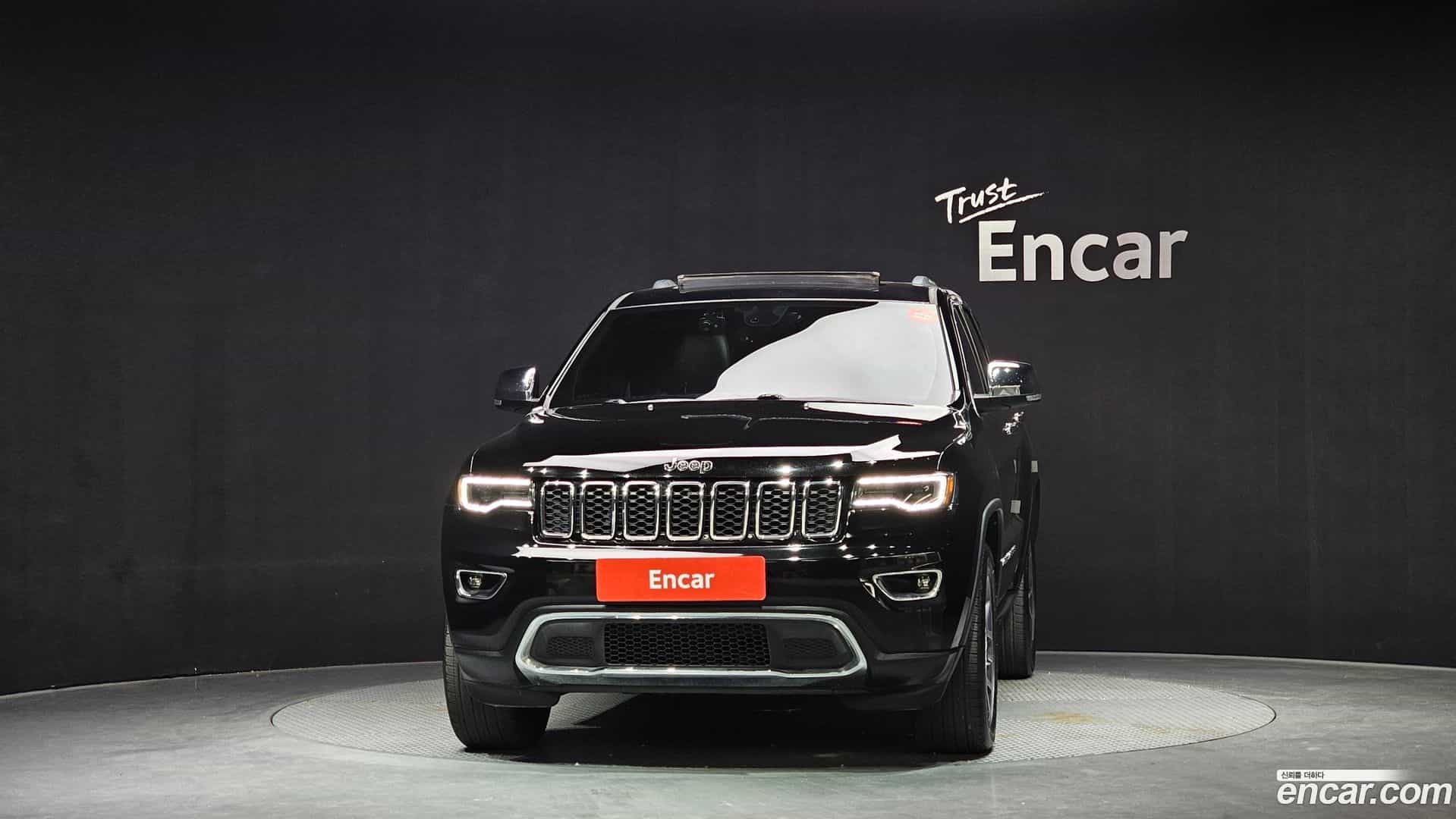Cherokee Jeep 2019.5-OUTER-003