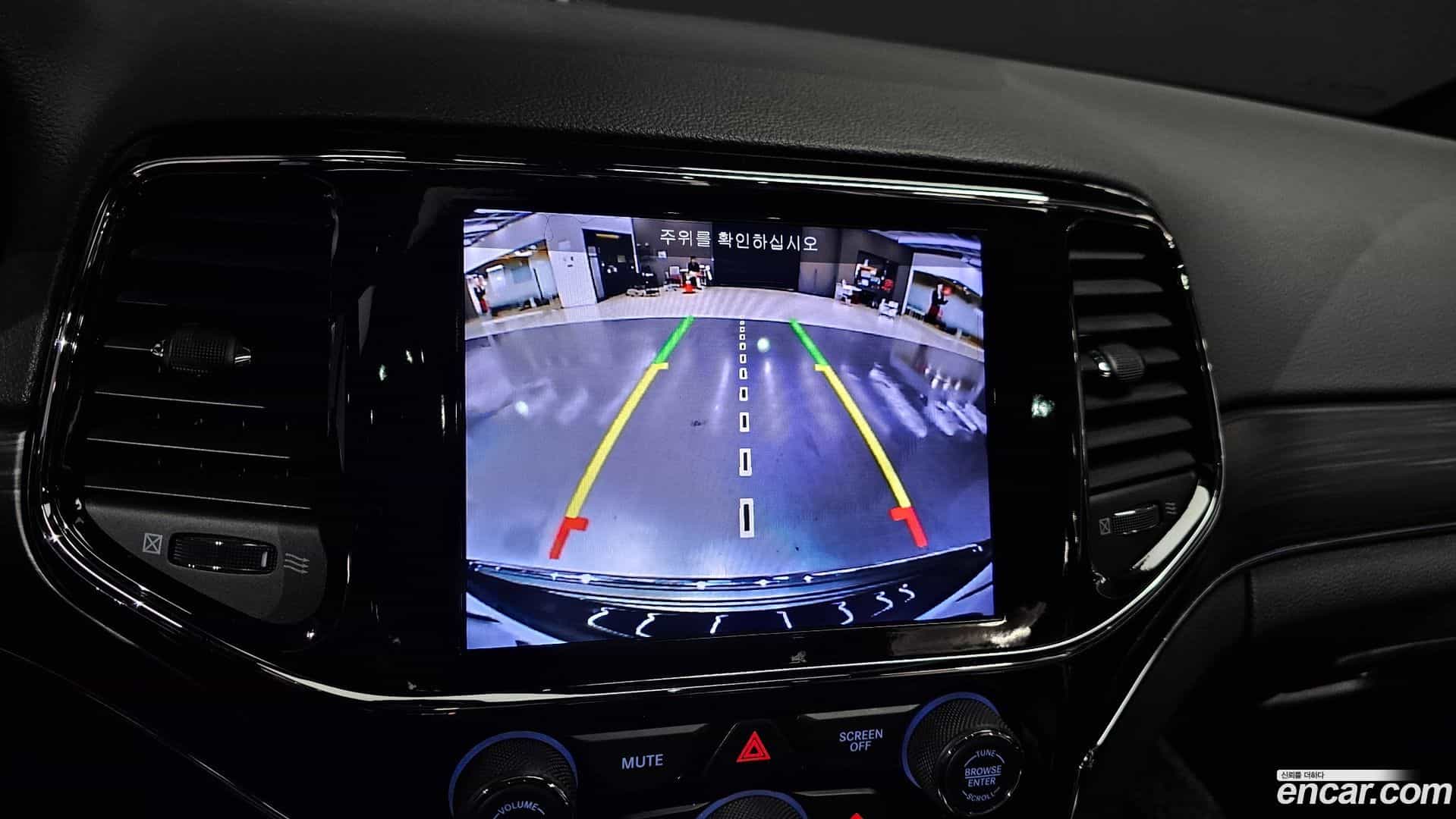 Cherokee Jeep 2019.5-OPTION-018