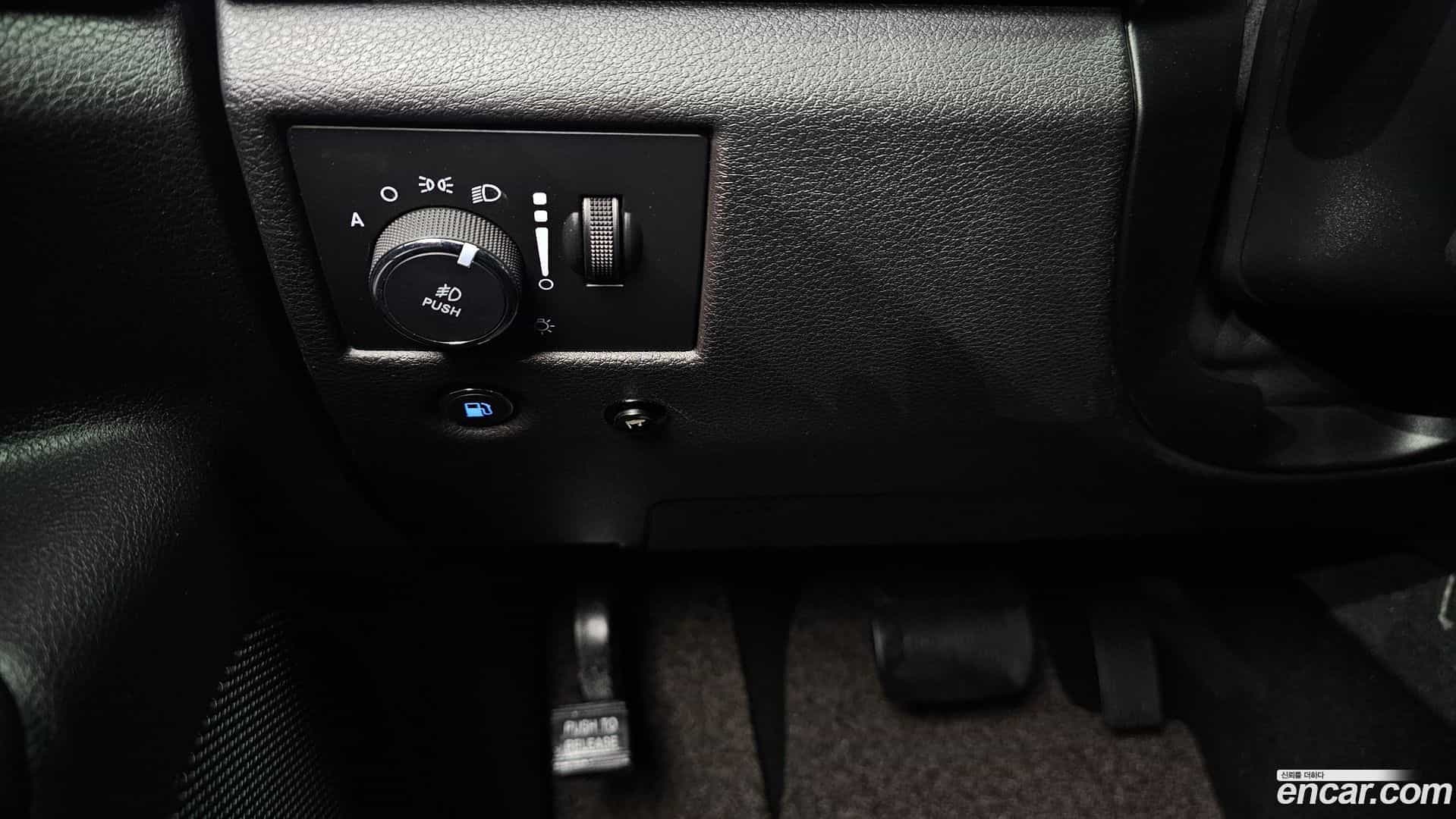 Cherokee Jeep 2019.5-OPTION-022