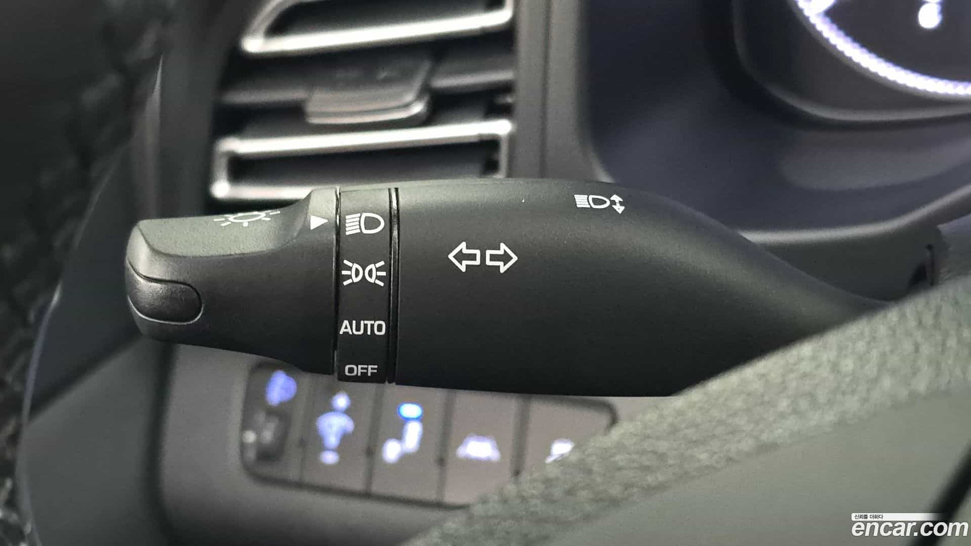 AVANTE Hyundai 2019.7-OPTION-021
