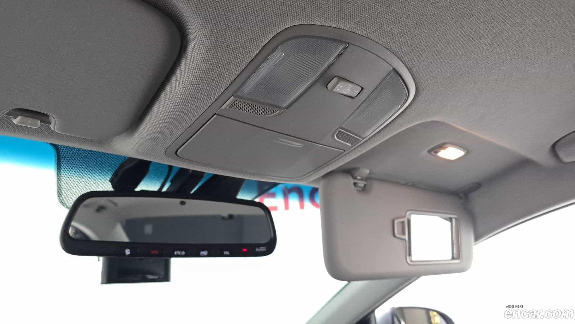 AVANTE Hyundai 2019.7-OPTION-022