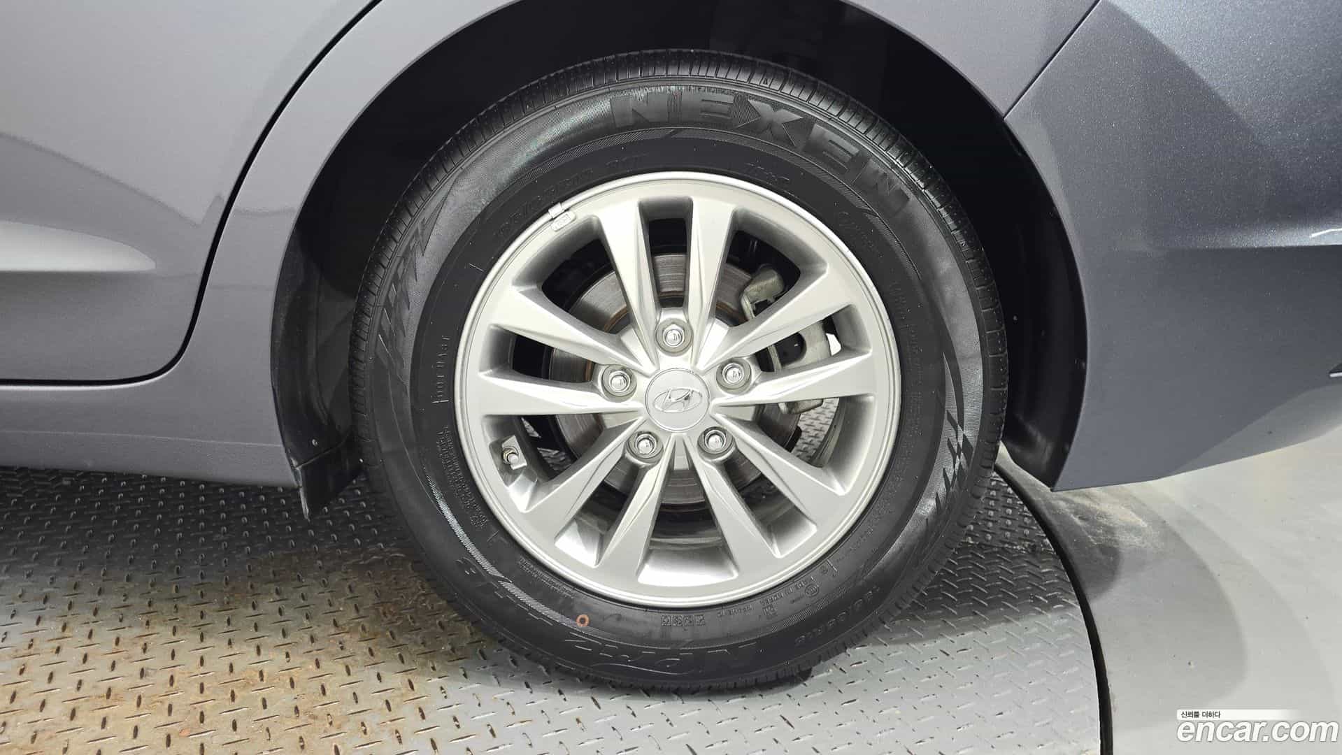 AVANTE Hyundai 2019.7-OUTER-031