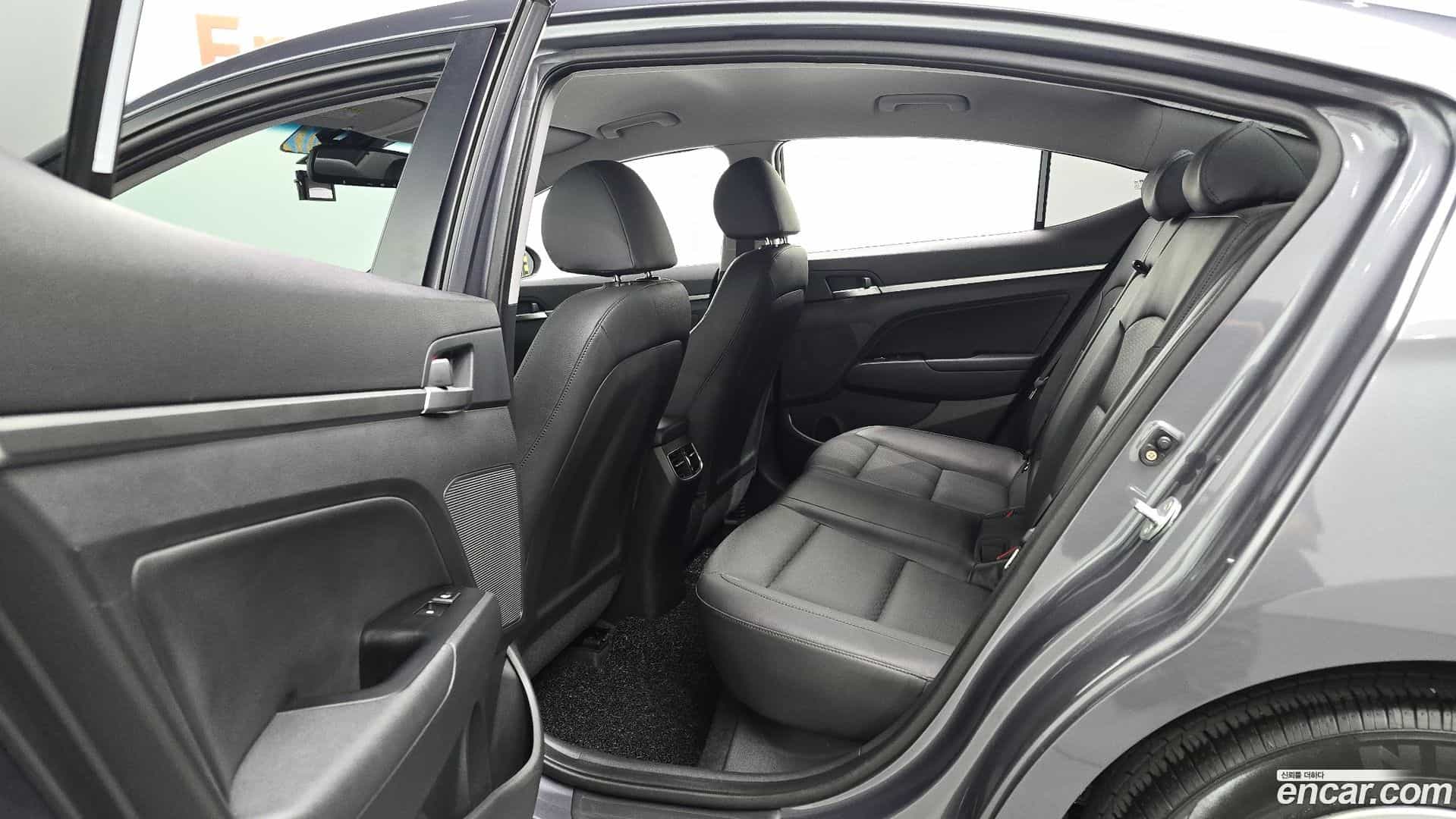 AVANTE Hyundai 2019.7-INNER-036