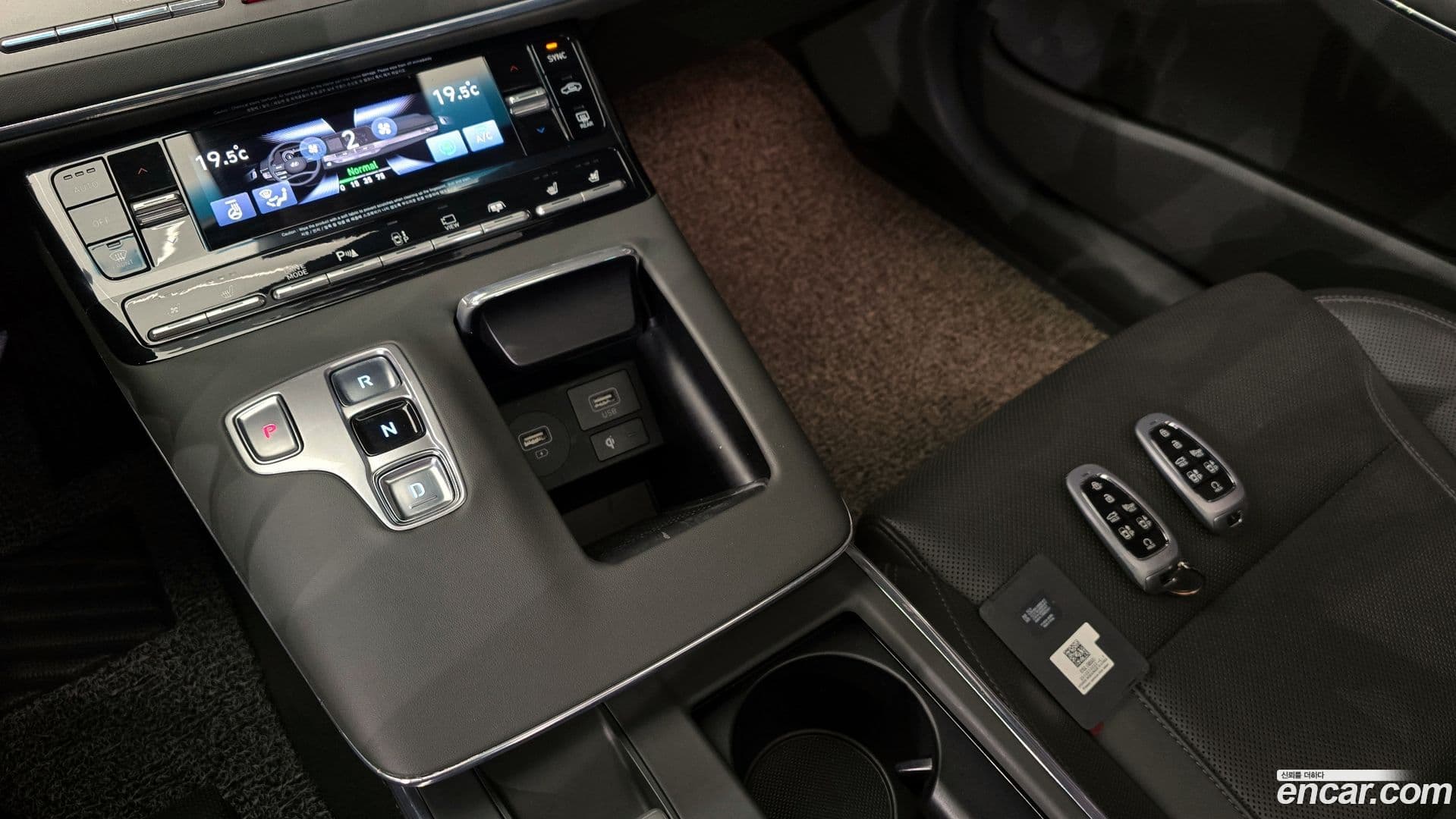 Main__Slider__Photo:Grandeur Hyundai 2021.3-8