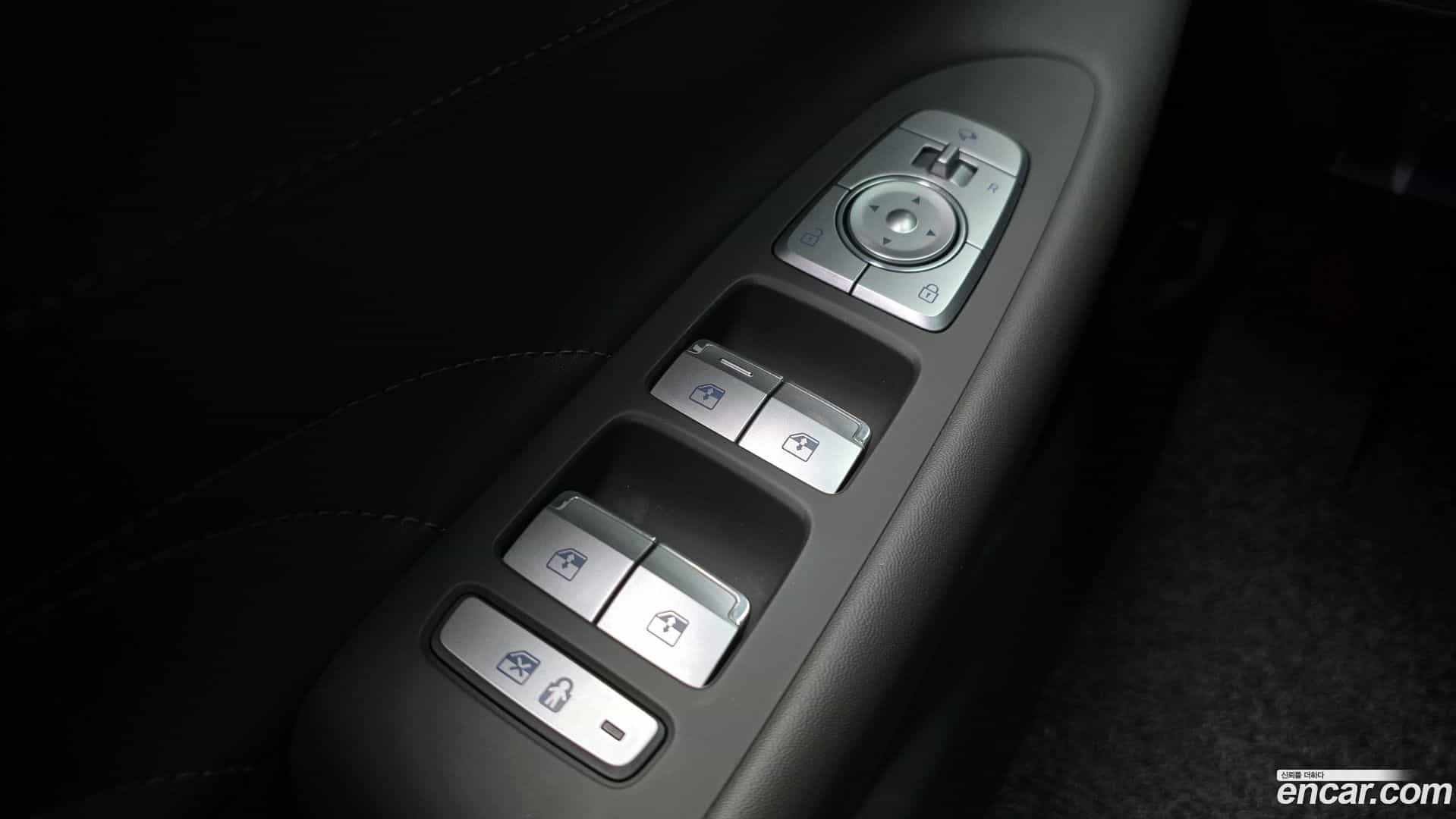 Grandeur Hyundai 2021.3-OPTION-045